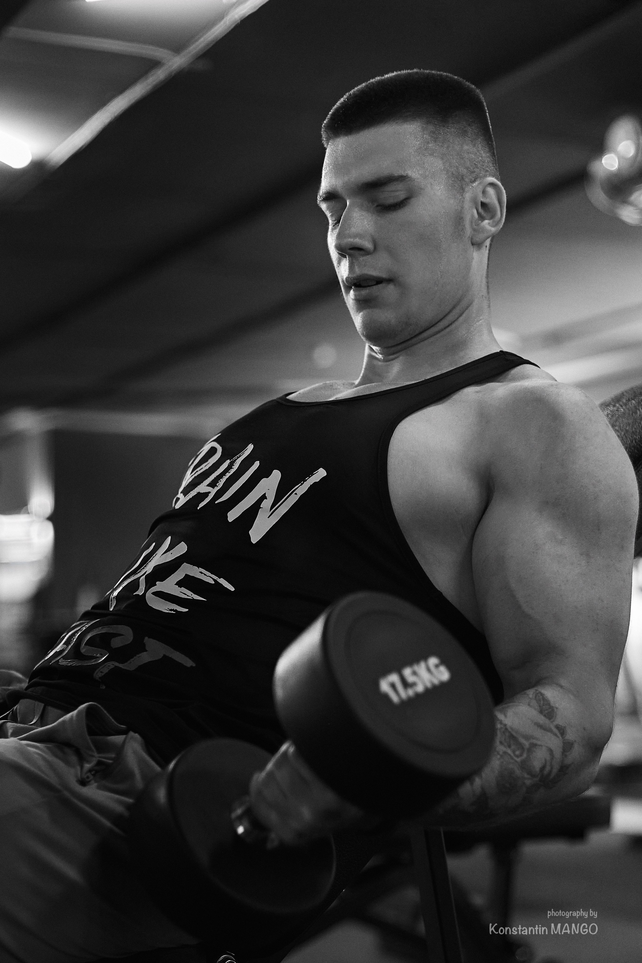 Фитнес фото для тренера Дениса. Фотограф в Рязани. Свадьба, семейное фото, портрет. Константин Манго