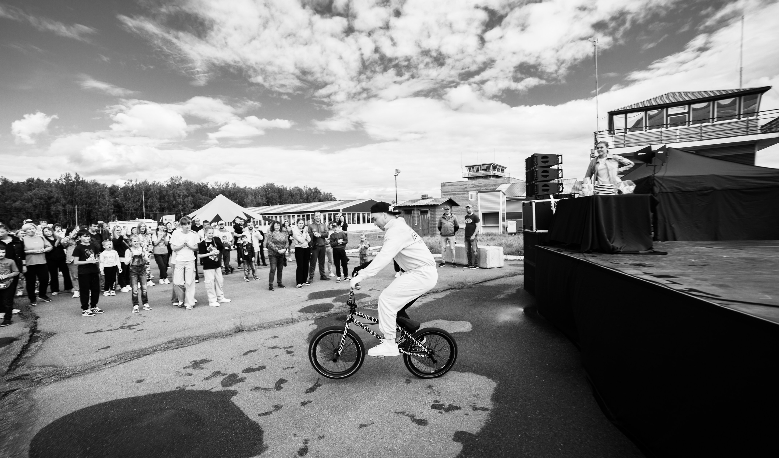 УЗСТ- Корпоративный тимбилдинг на аэродроме. Репортажный и свадебный фотограф в Челябинске Елисеев Павел