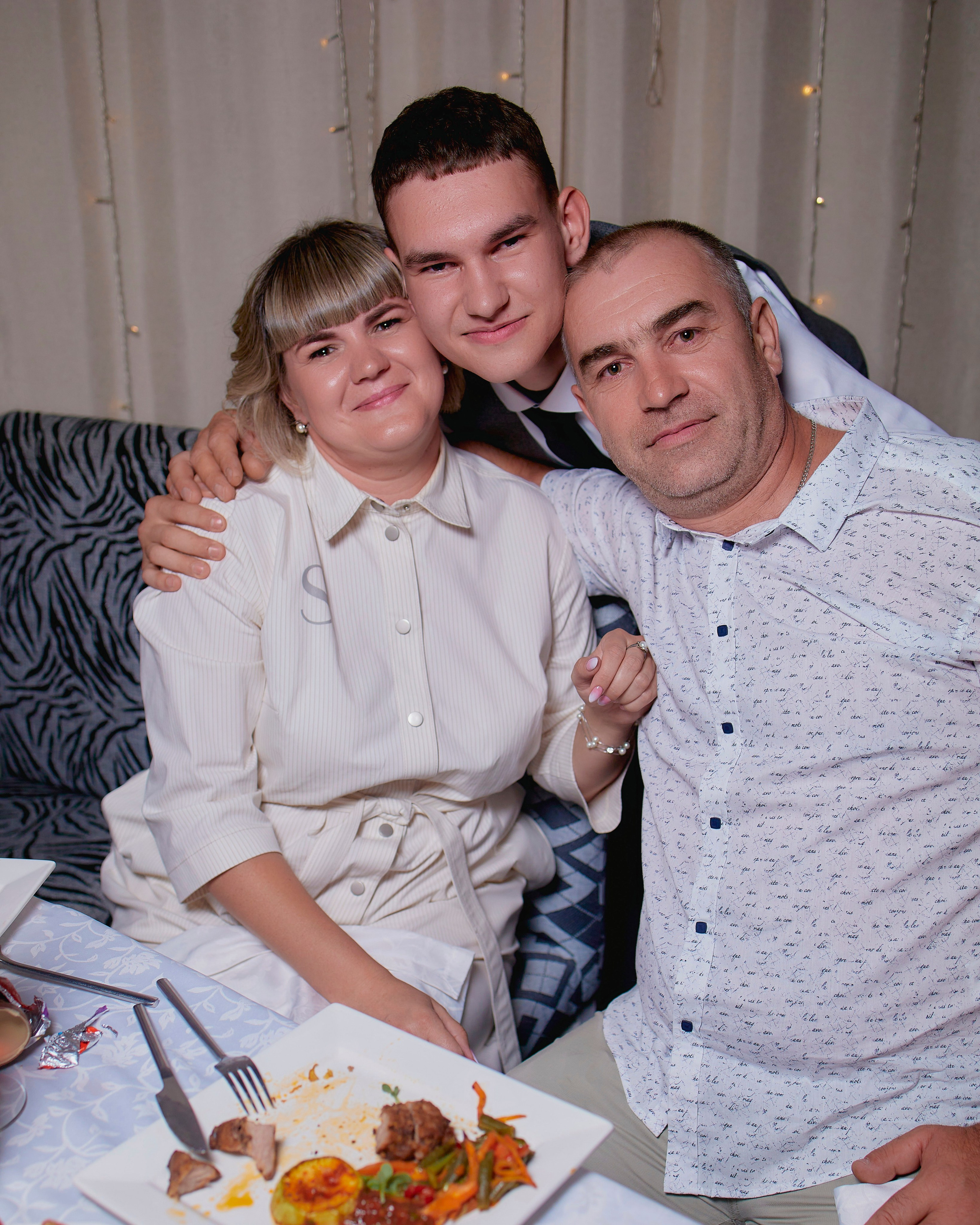 Школа № 79 (выпускной 2023). Фотограф Иван Кузьмин на любое Ваше мероприятие