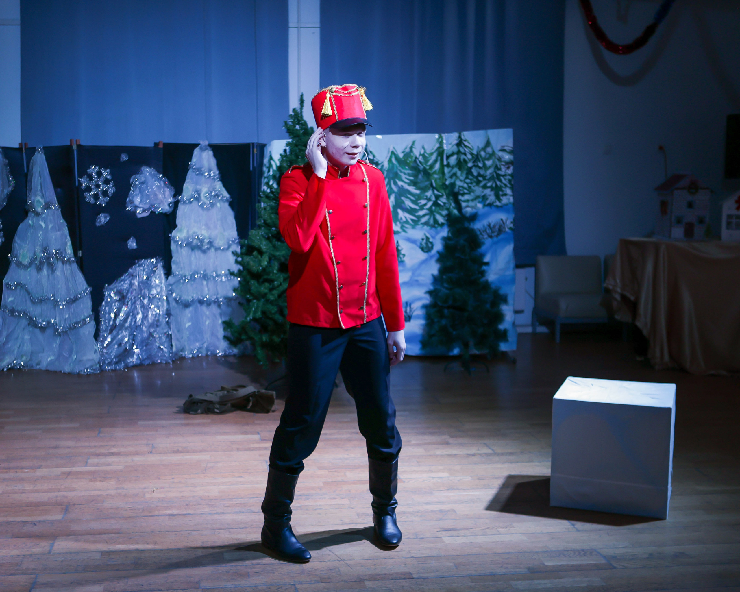 Новогодняя скачзка центр детского творчесва Подольск. Выпускные альбомы и школьный фотограф в Подольске, Троицке, Щербинке, Москве и Московской области