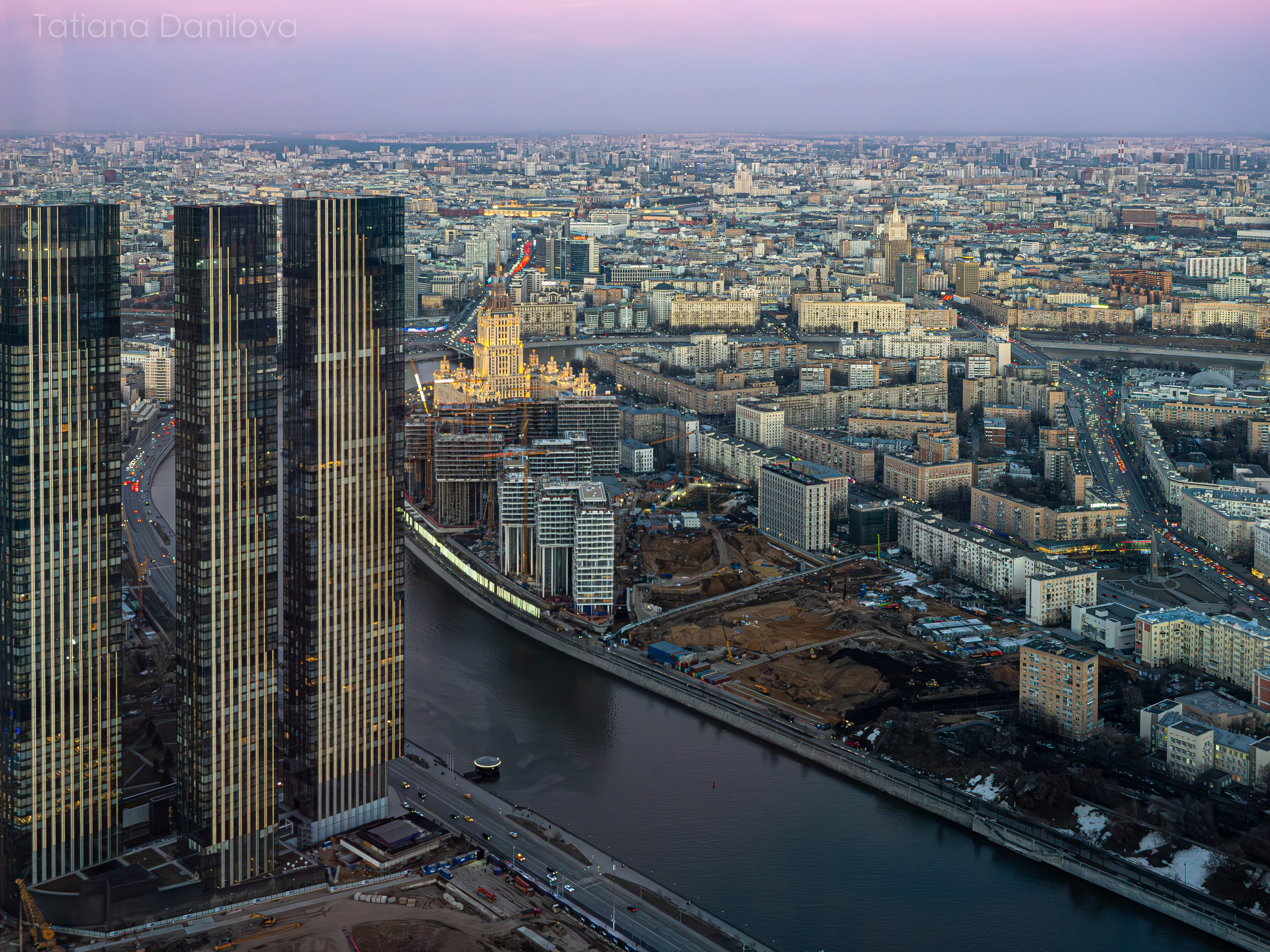 Огни Большого города. Главная