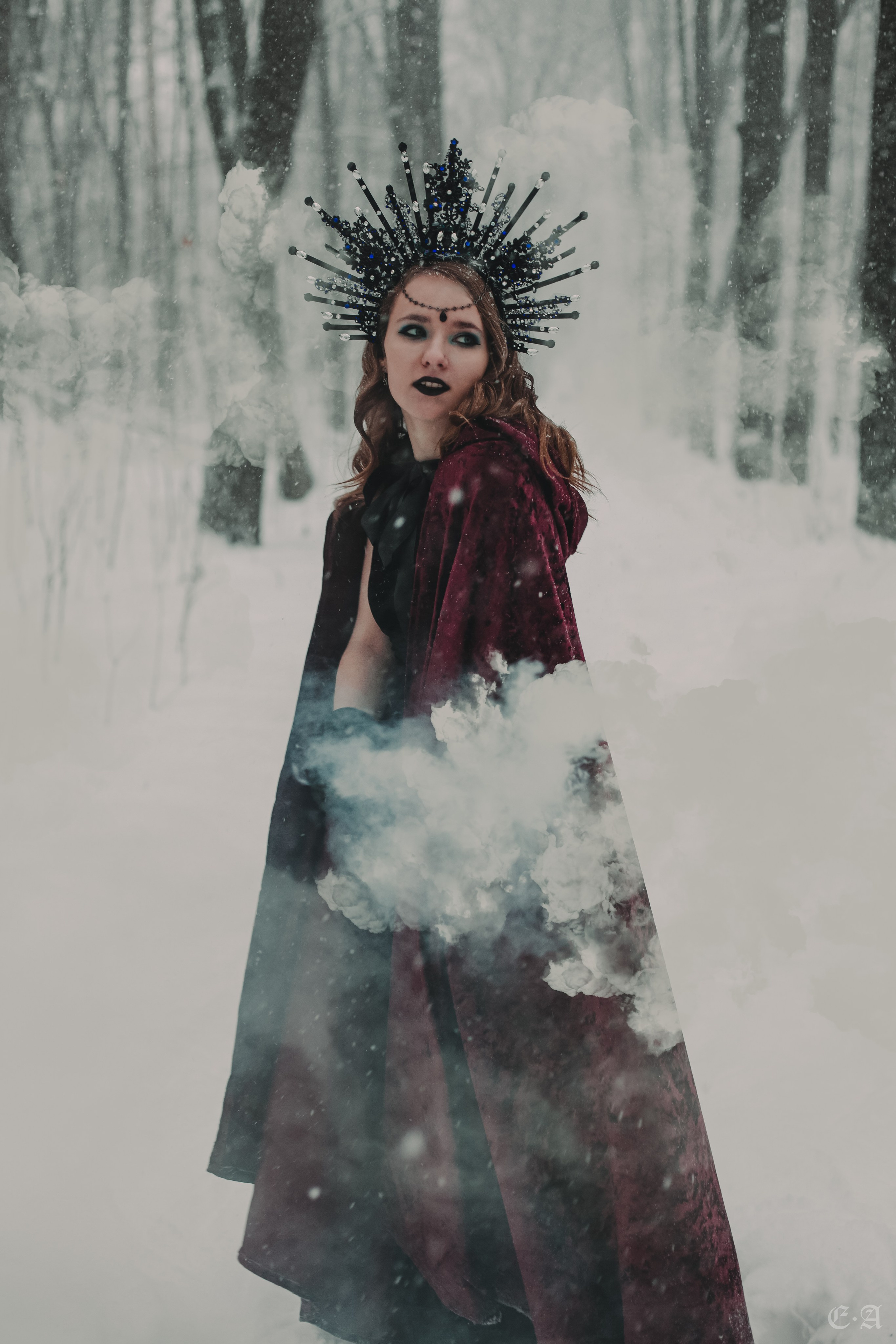 Зимняя сказка для Witch Light. Фотограф Ellairen