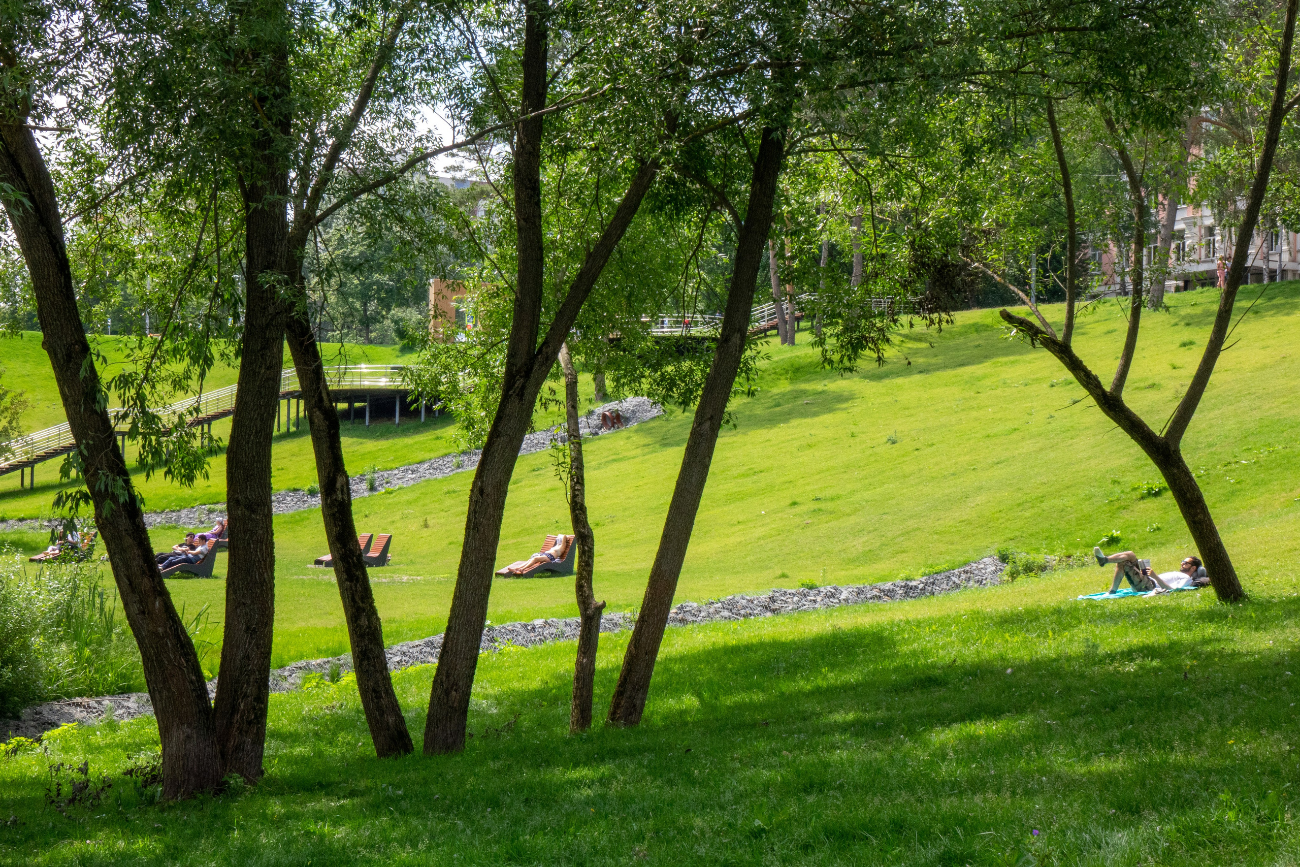 Альбом с примерами фотографий разных городов России. Коммерческая фотосъёмка городской среды, архитектуры и производственных объектов
