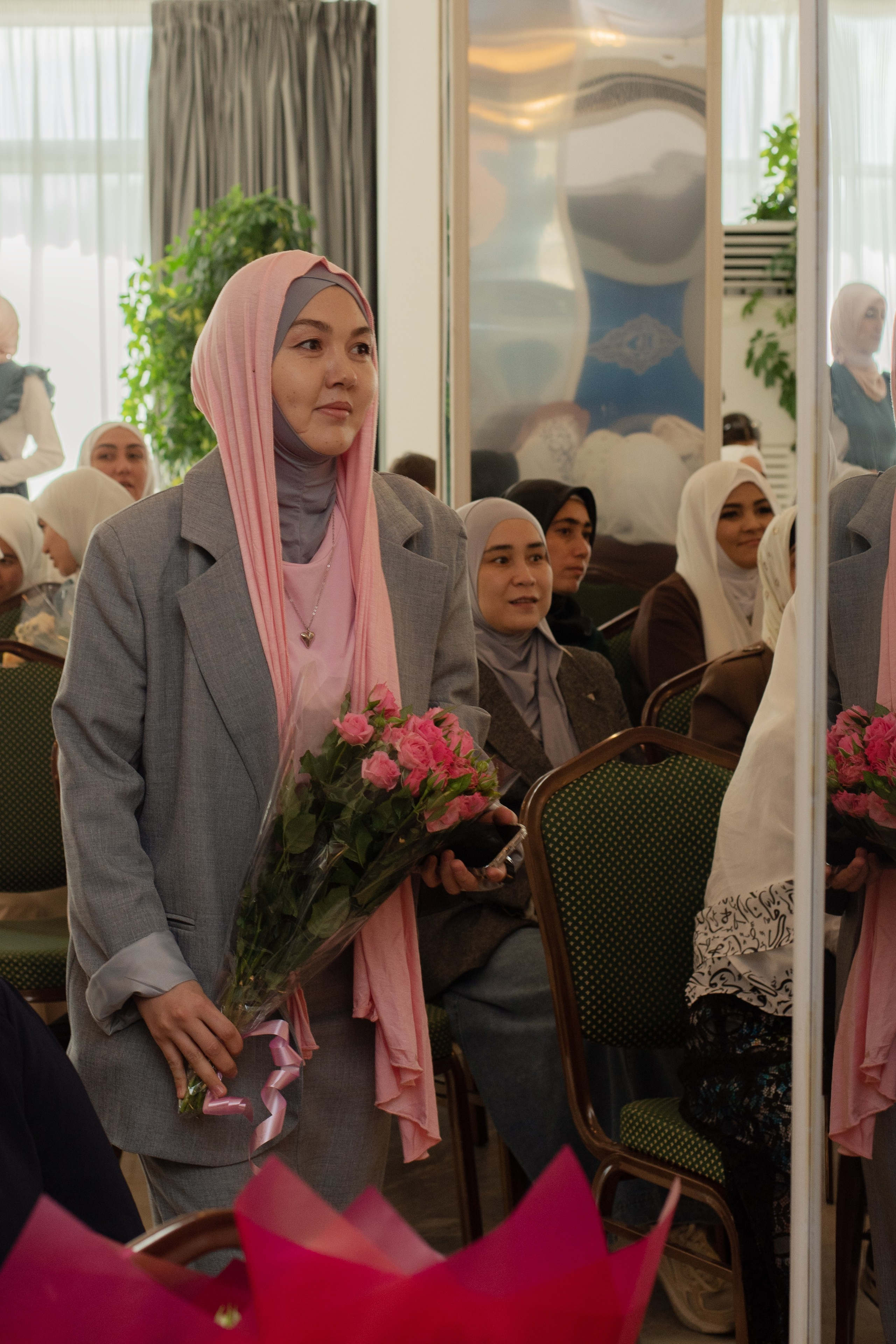 Выпускной в Евразийской женской гуманитарной академии. Лина Курочка — ваш фотограф