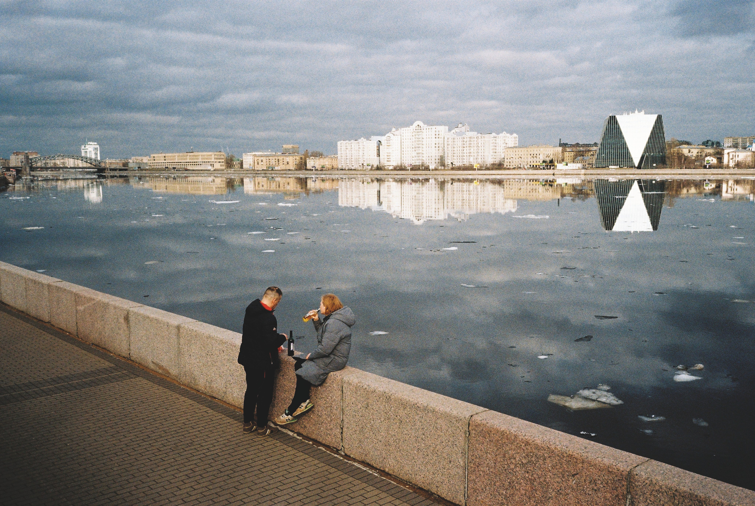 Фотографии цветные. Свадебный и семейный пленочный фотограф в Петербурге Истомина Ирина