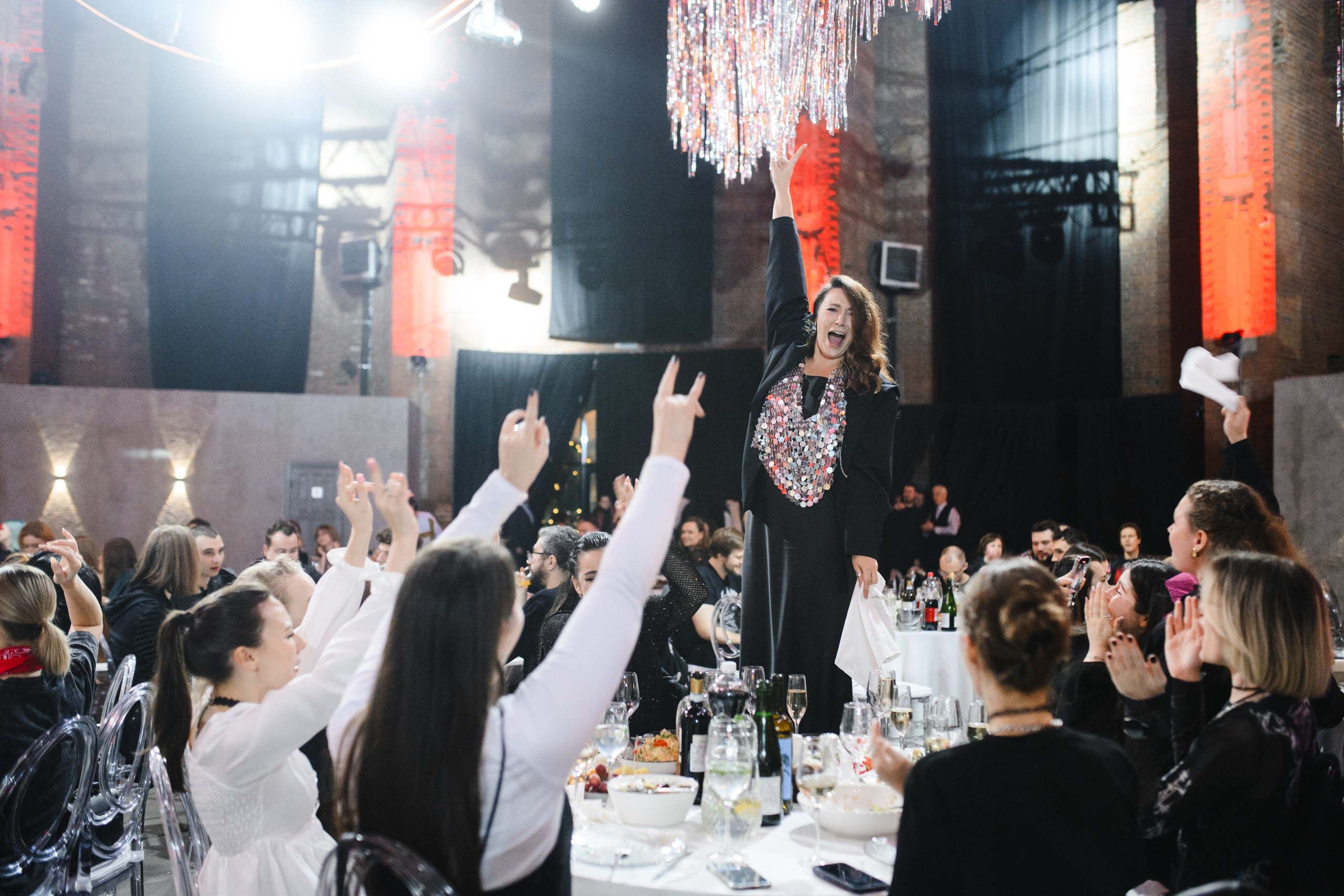 Новогодний корпоратив в газгольдере. Фотограф Денис Неместо, портрет, репортаж