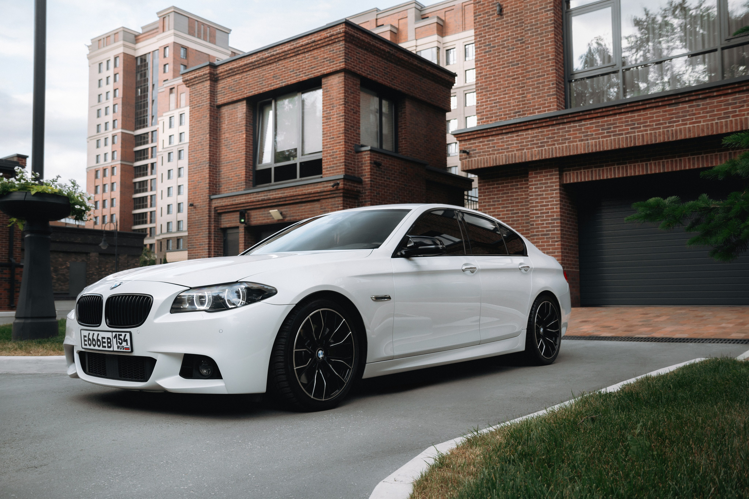 BMW 530d F10. Автомобильный фотограф и видеограф в Новосибирске|Александра Косухина