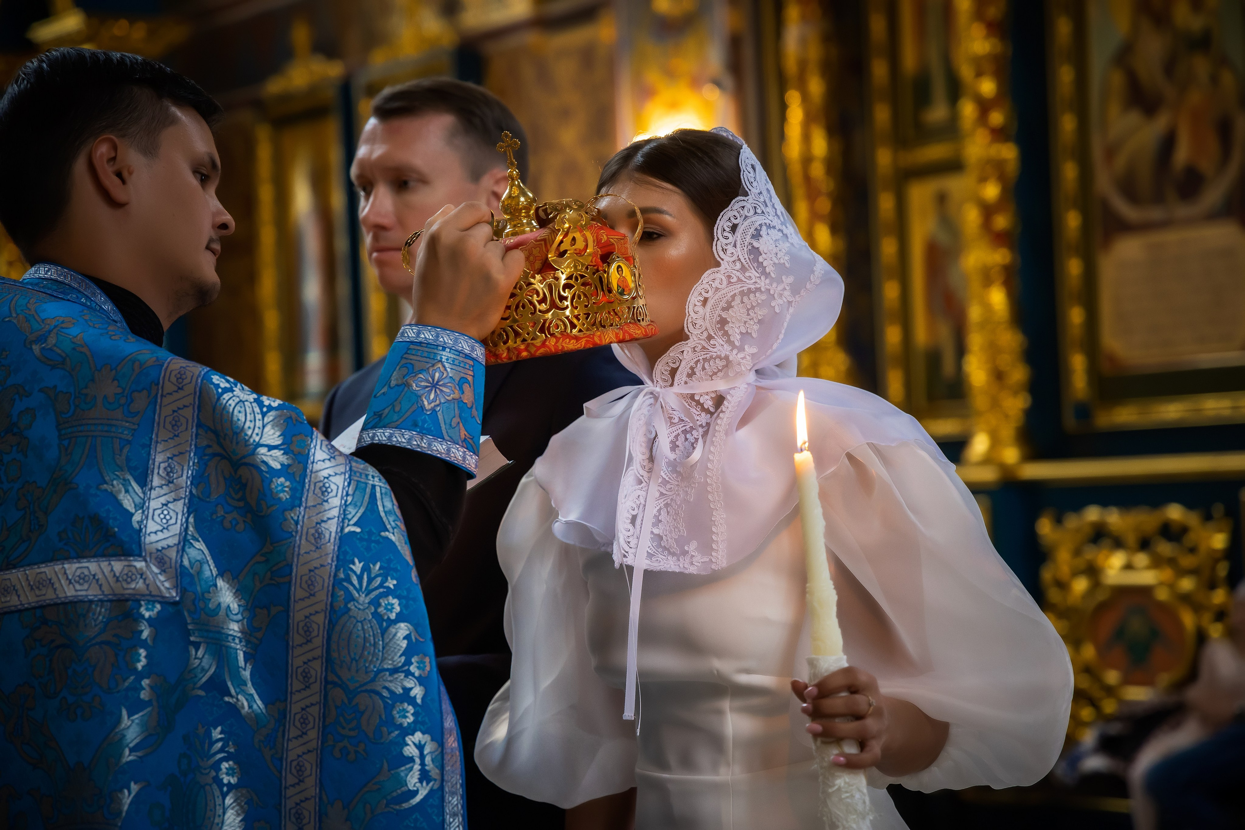 В Храме. Семейный и Свадебный фотограф в Астане Александр Астапов