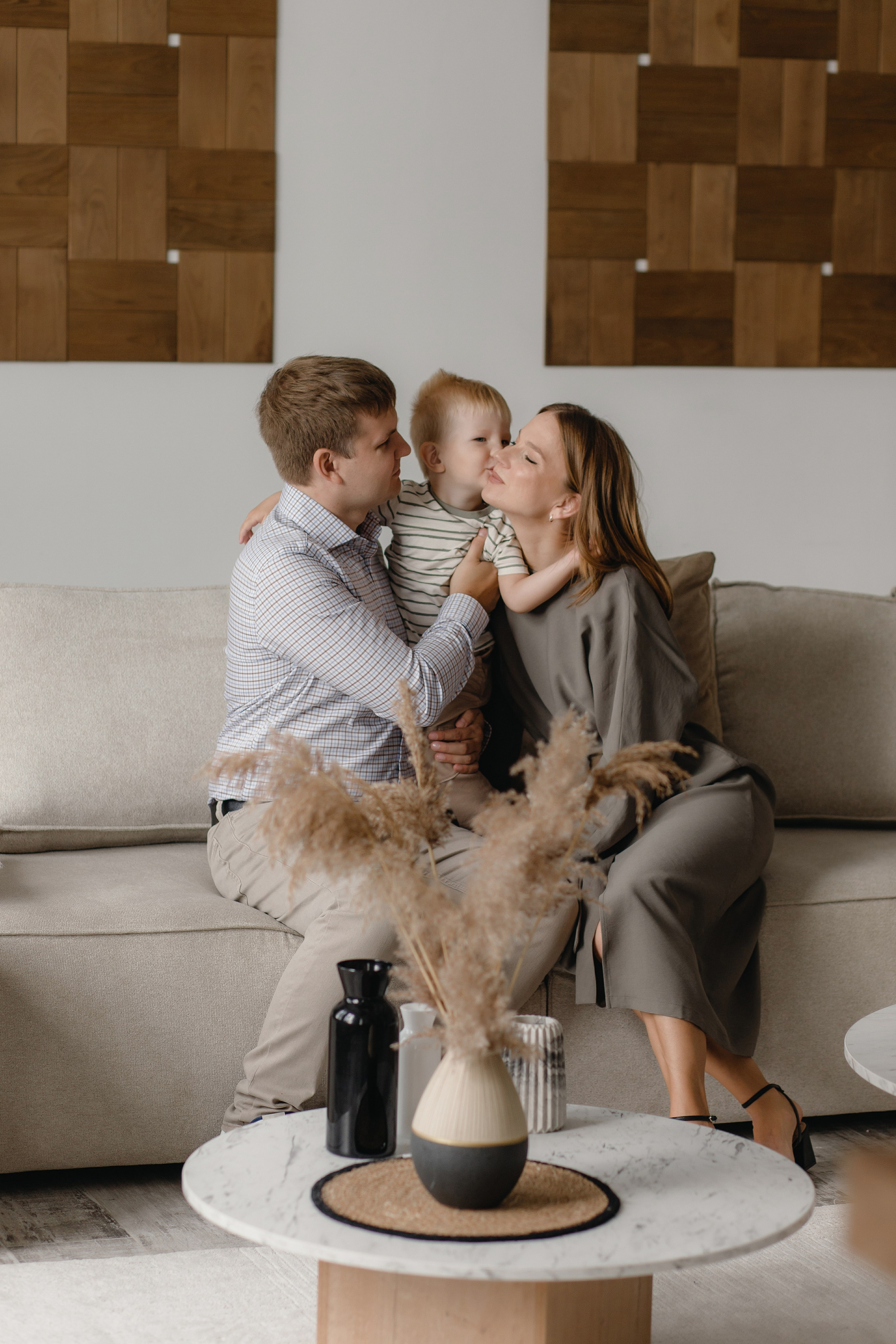 Саша, Оля и Арсений. Главная