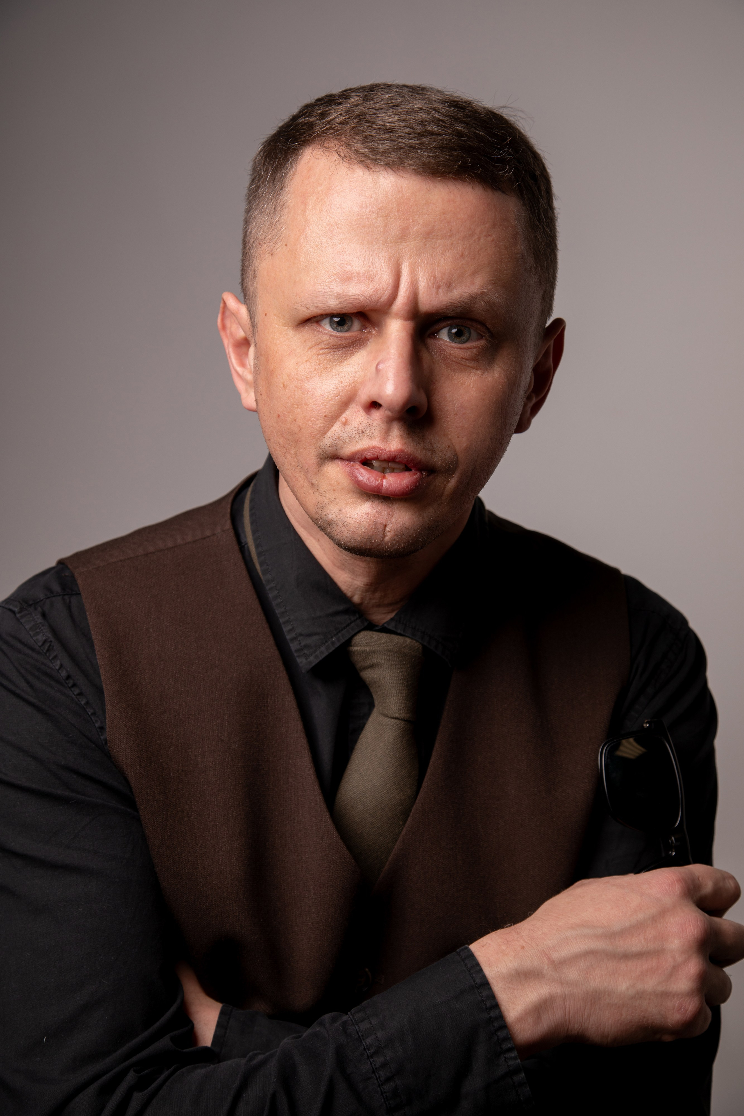 Мужской портрет_ЦВЕТ. Портретный фотограф Ярославль I Натали Чуб