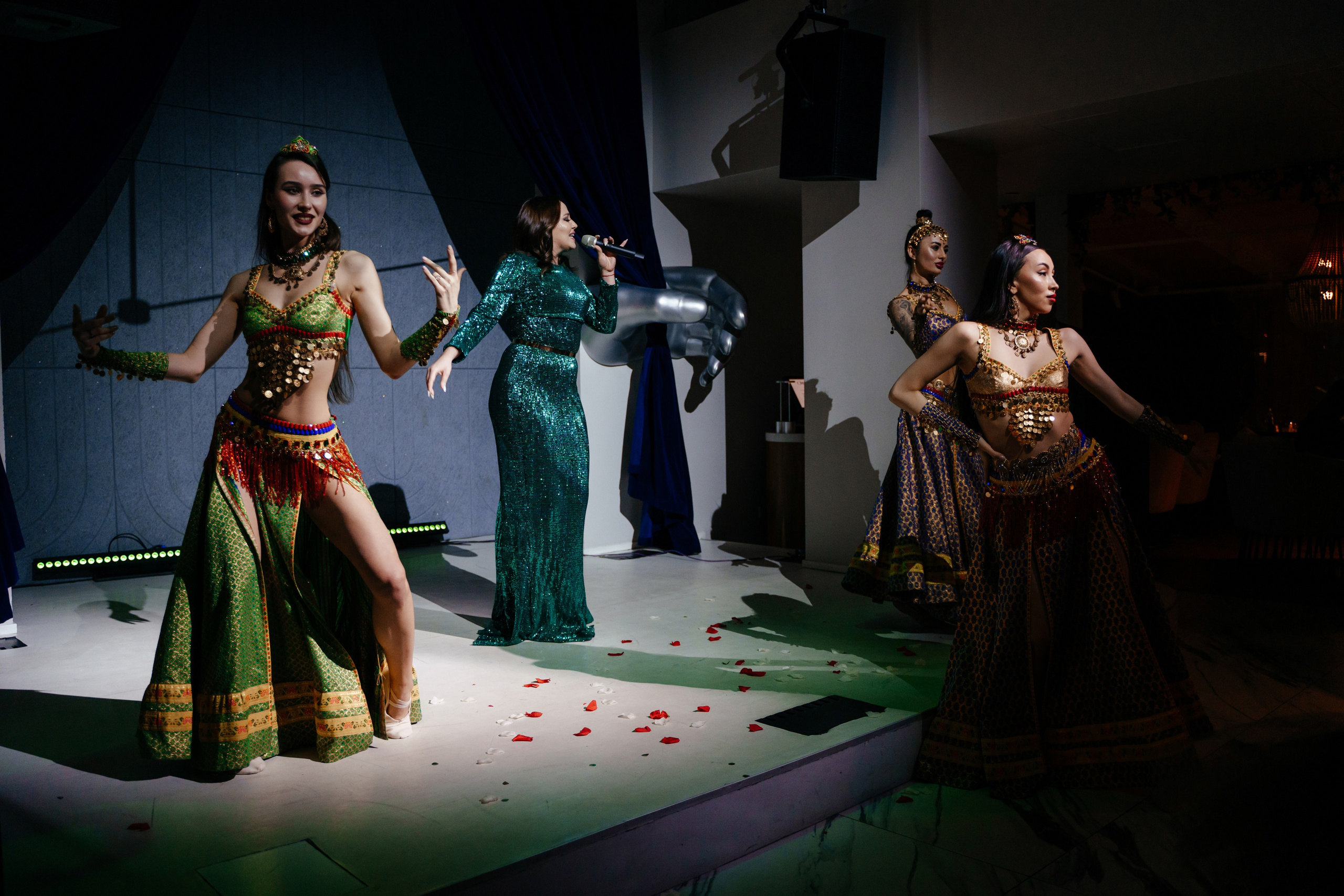 10 февраля (суббота). BENUAR Restaurant