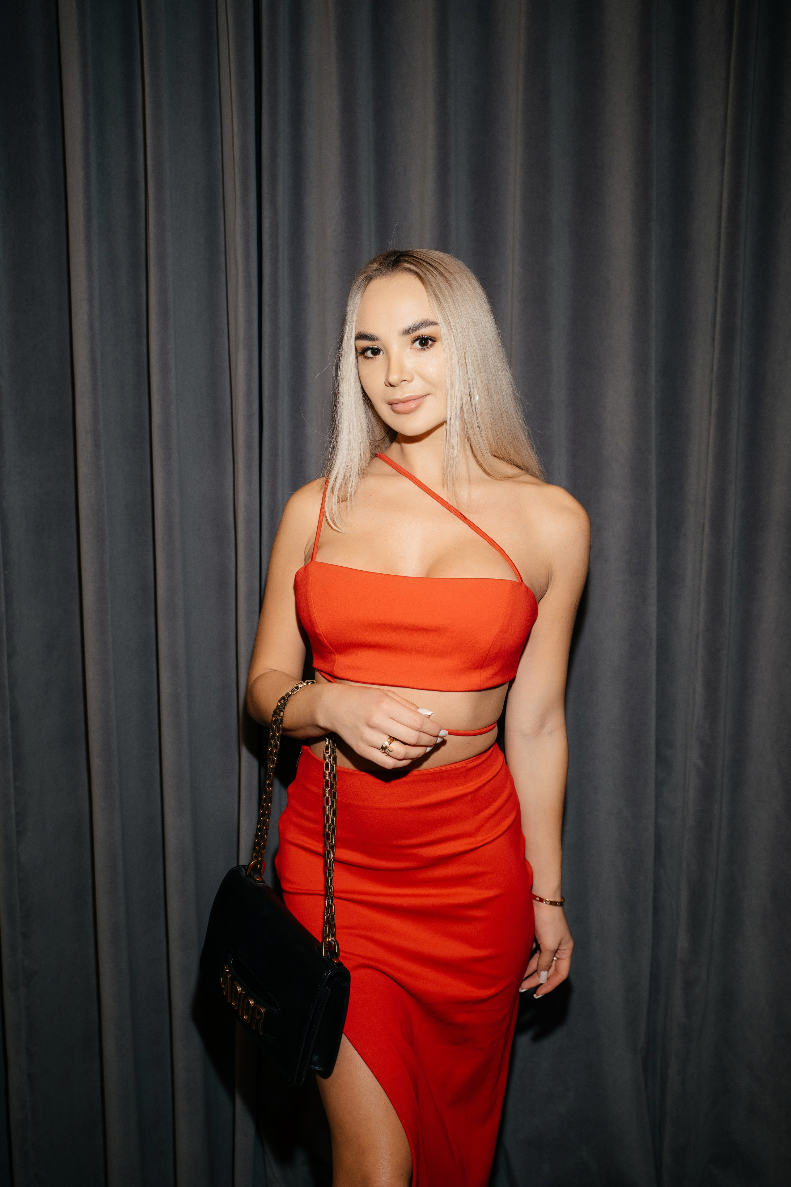 24–25 мая (пятница–суббота). BENUAR Restaurant