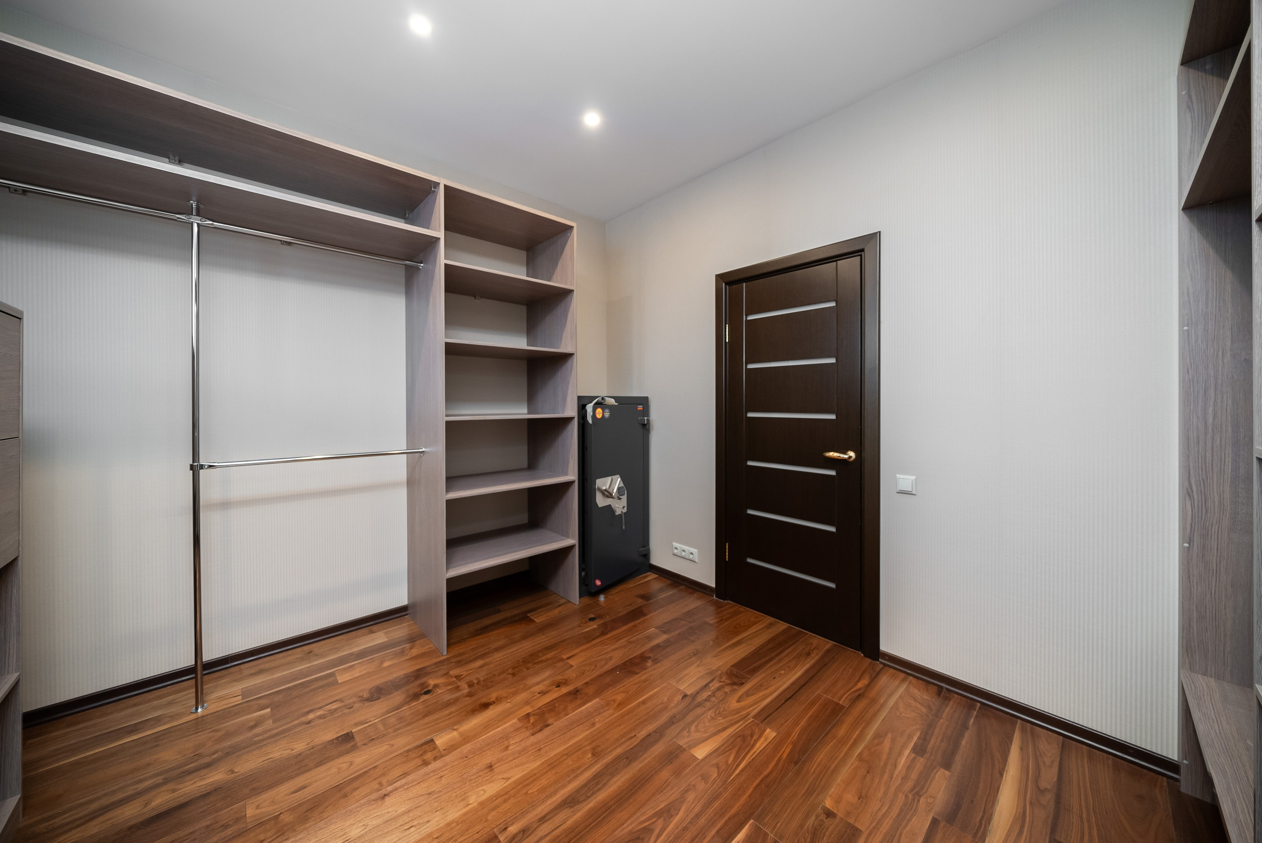 ДОМ п. АДМИРАЛ. Фото и видео-съемка Андраник Хачатурян