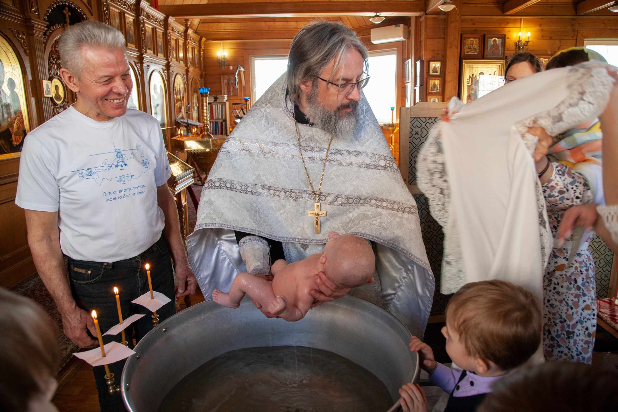 Крещение, стиль «Fuji Velvia 100». Фотограф на крещение/венчание