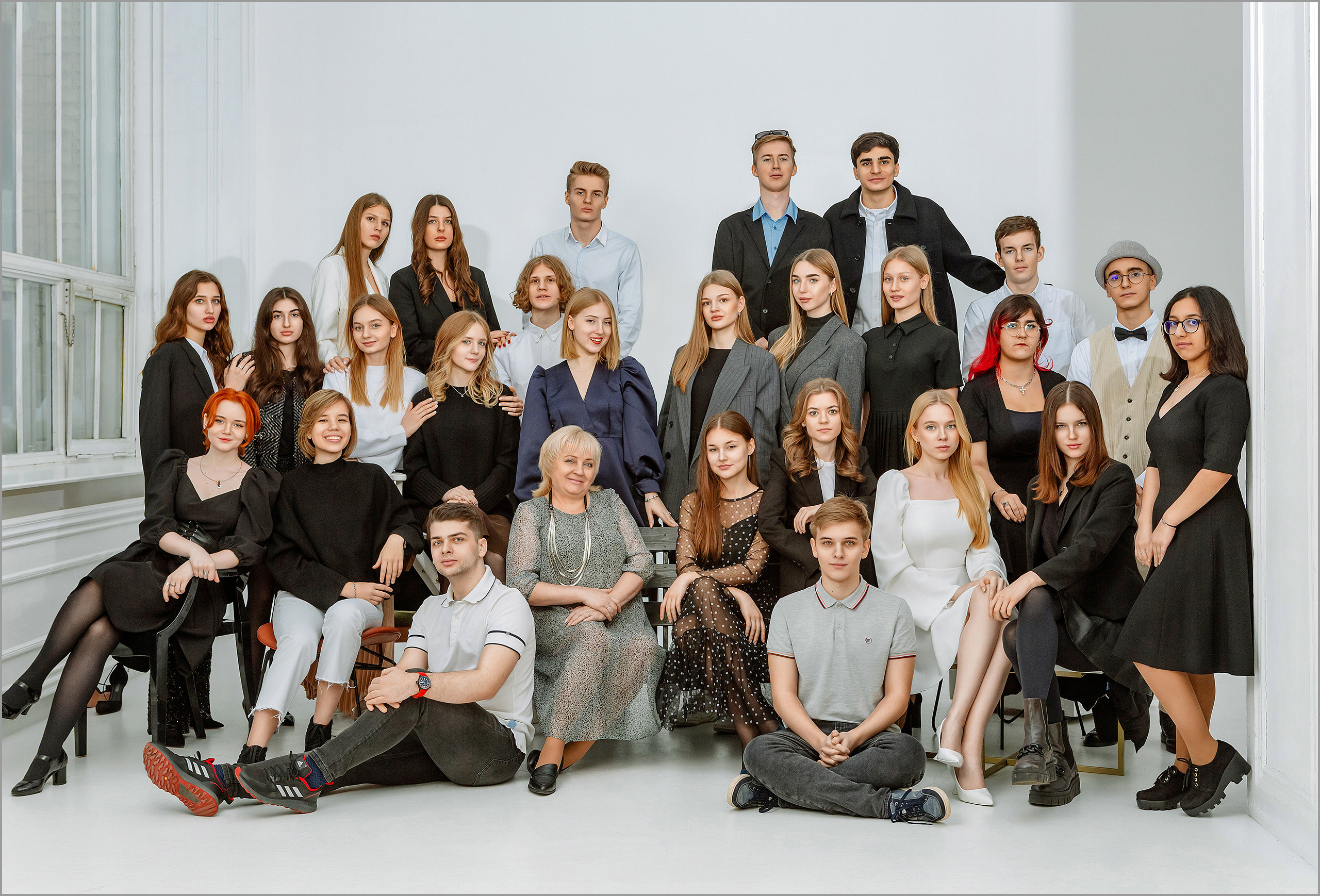 Фотокнига с единой вёрсткой. Классный фотограф, по мнению школьников