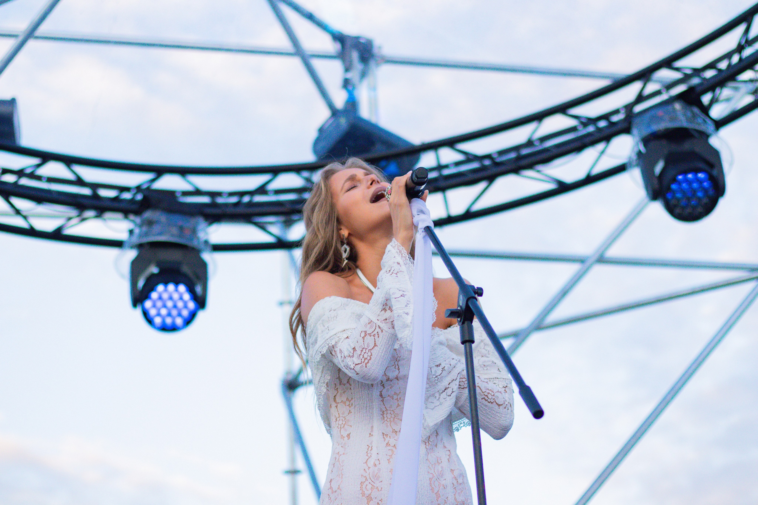 Фотогалерея с различных событий. Вокалистка Мария Сиротенко