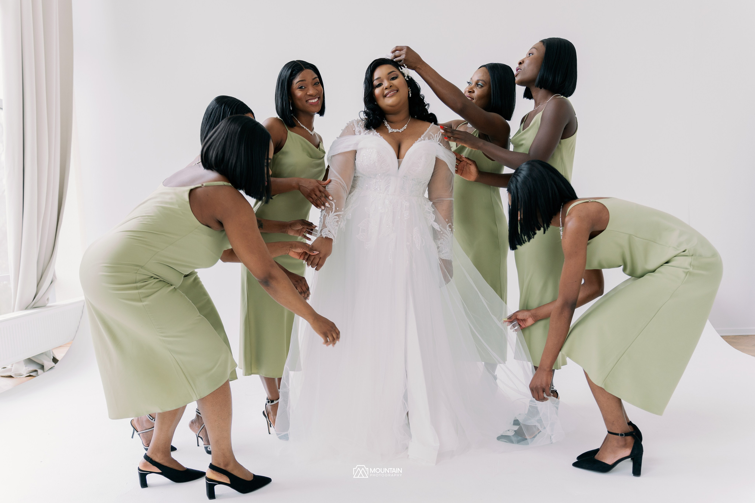 Cletus And Karabo. Я занимаюсь событийной, свадебной, товарной, студийной… фотографией