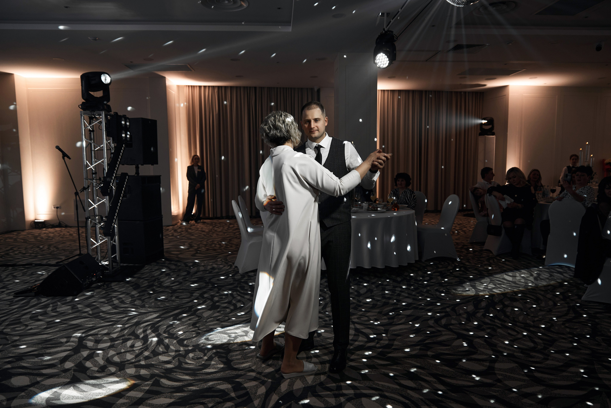 EKATERINA & ARTEM. Фотограф Михаил Ефремов