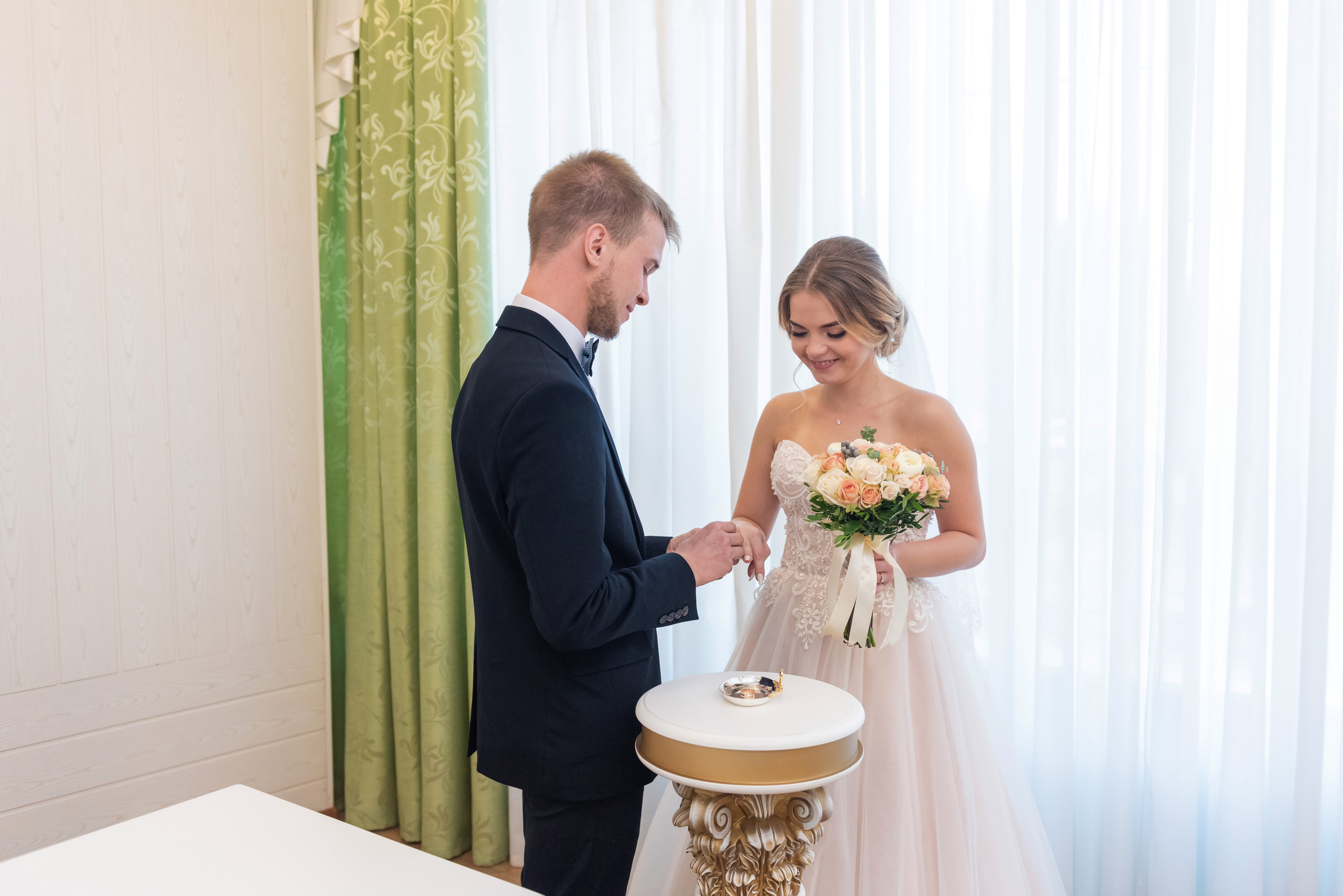 Свадебный фотограф, свадебный фотограф в Москве, свадебный фотограф в ресторан, фотограф на свадьбу, фотограф в ЗАГС, фотограф на венчание, фотограф, семейный фотограф, свадебный альбом, печать фото, фотограф недорого, букет на свадьбу, свадебный букет, торт на свадьбу, свадебный торт