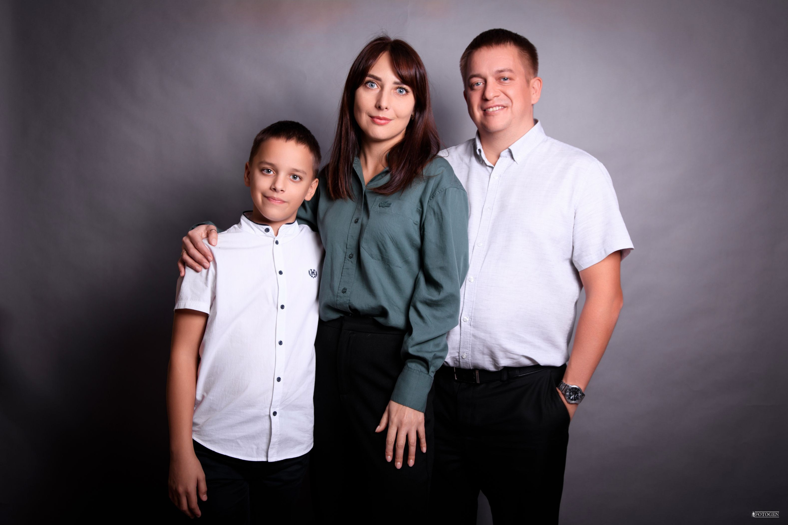 Портфолио фотосессий: родители и взрослые дети | Fotogen. Интерьерная фотостудия FOTOGEN г. Краснодар