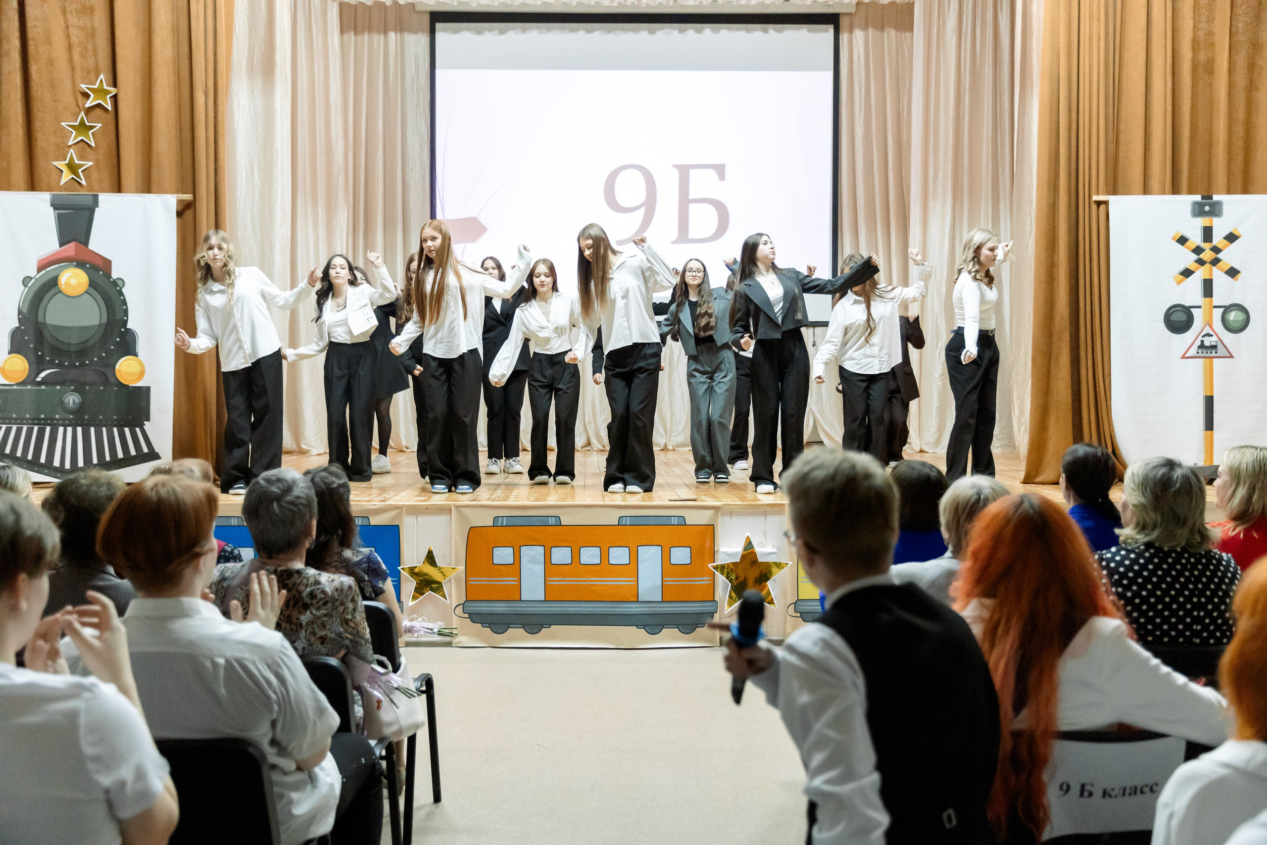 Выпускной шк 88 9-е кл. 24.05.2024. Свадебный и Семейный фотограф г. Ижевск Гульназ Солдатова. Гульназ фото