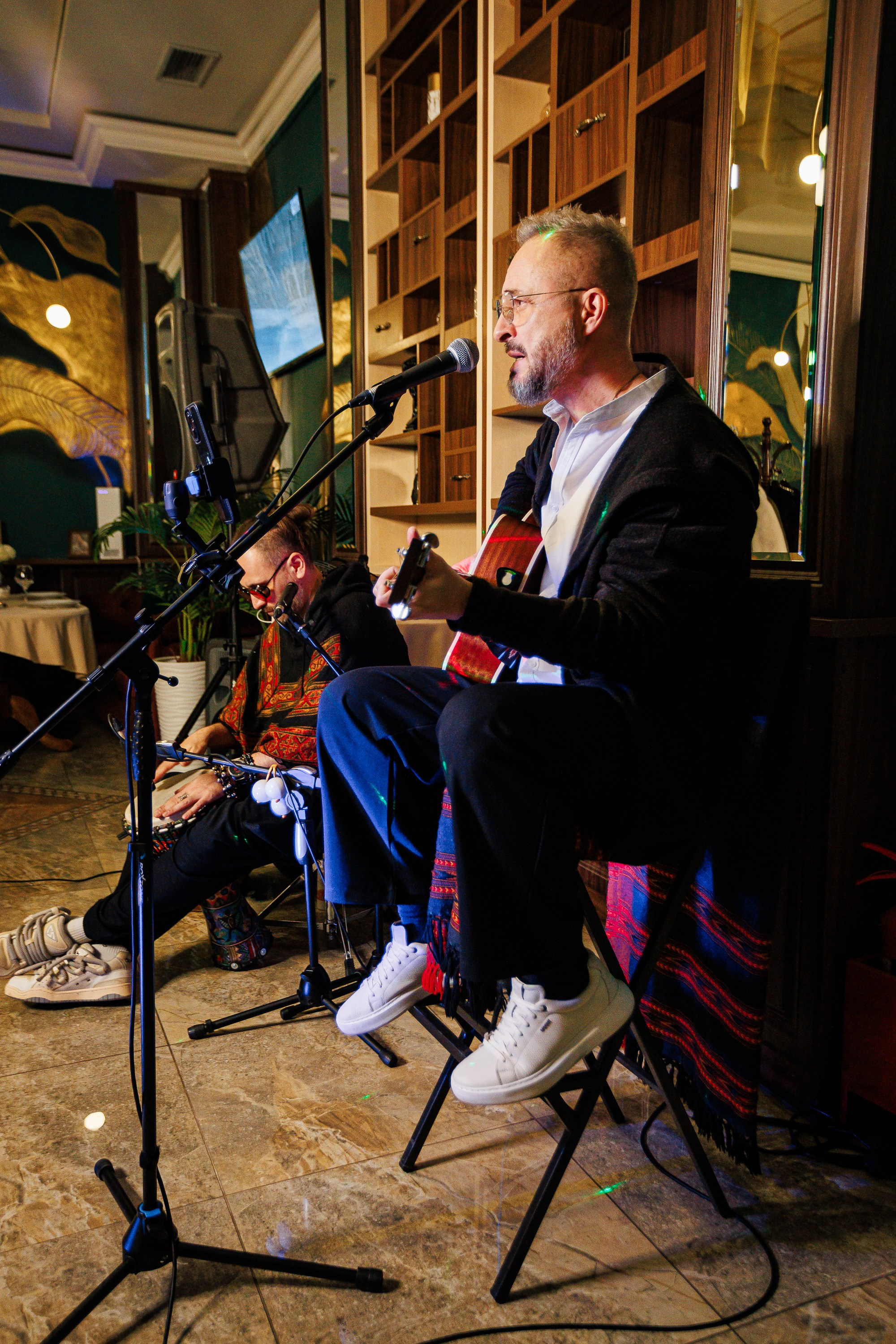 Музыкальные вечера. Квартирник. Александр Конецкий_Чистые пруды_Симферополь_16.02.2025. Аминов Руслан | Фотограф