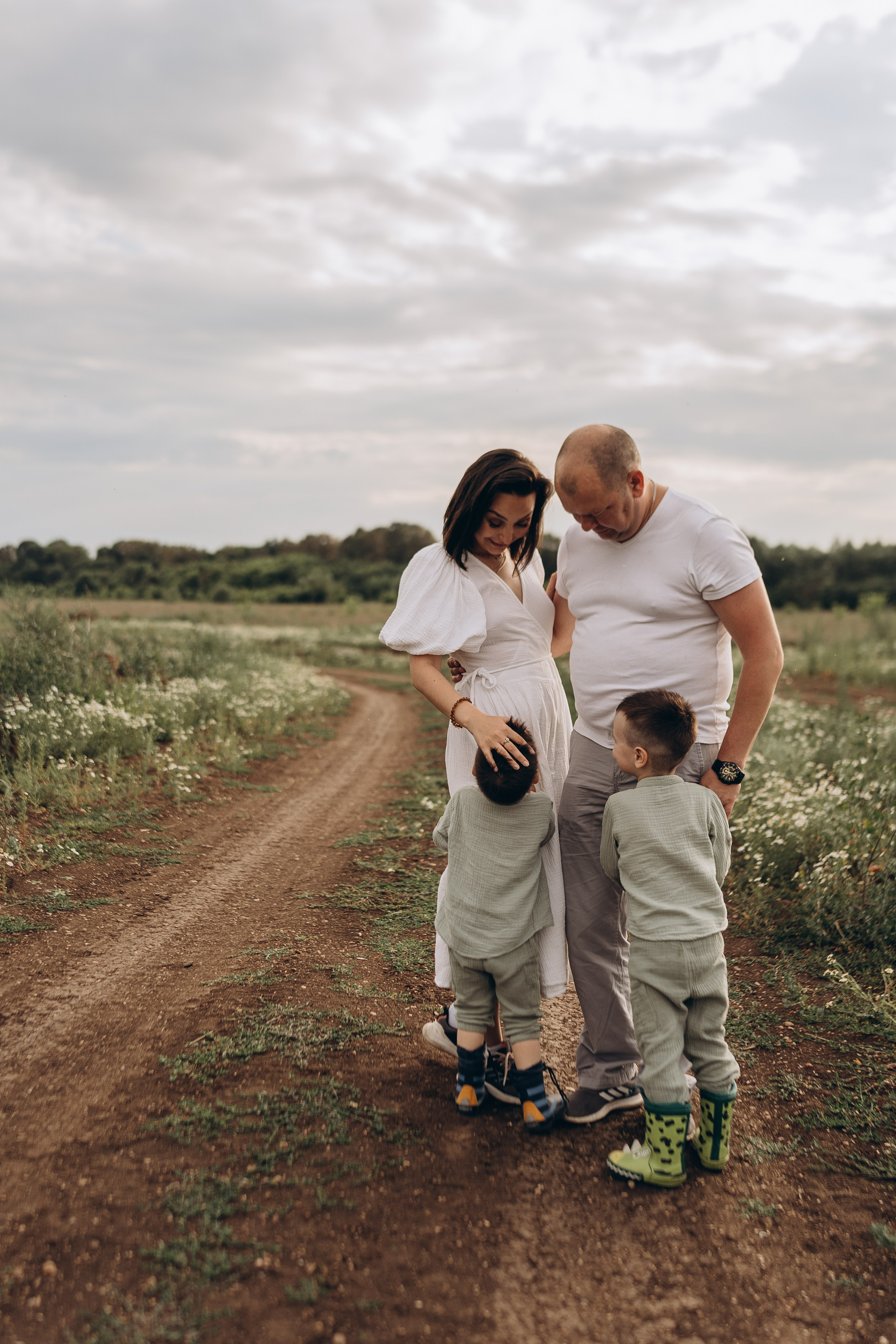 Лето. Ромашки. Семья. Семейный и домашний фотограф в Уфе Ирина Гарасюта