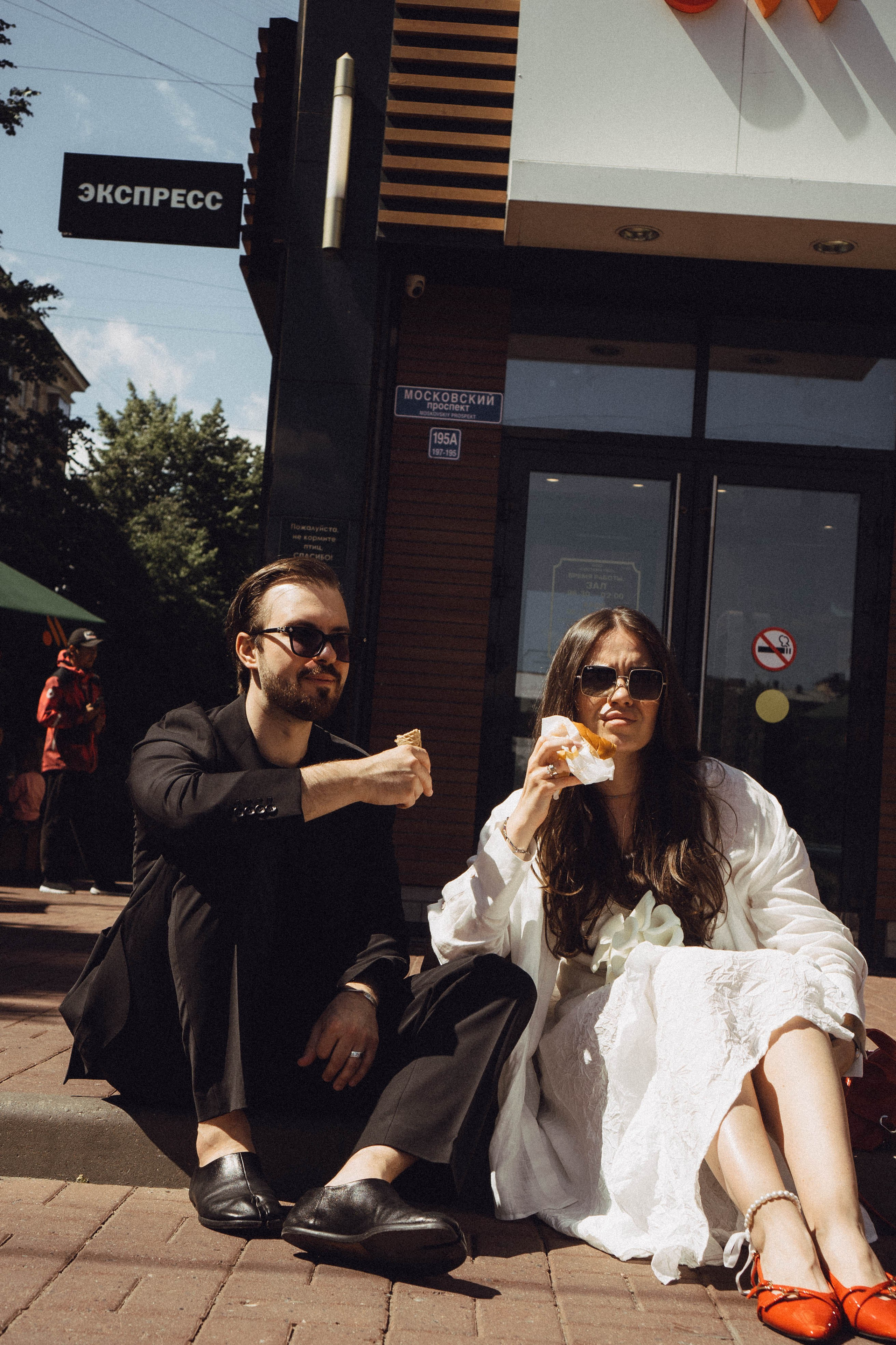 СВАДЕБНАЯ СЬЕМКА В ПАРКЕ ПОБЕДЫ И ПРОГУЛКА ПО МОСКОВСКОМУ ПРОСПЕКТУ. Профессиональный фотограф, Санкт-Петербург — Виктория Богомолова