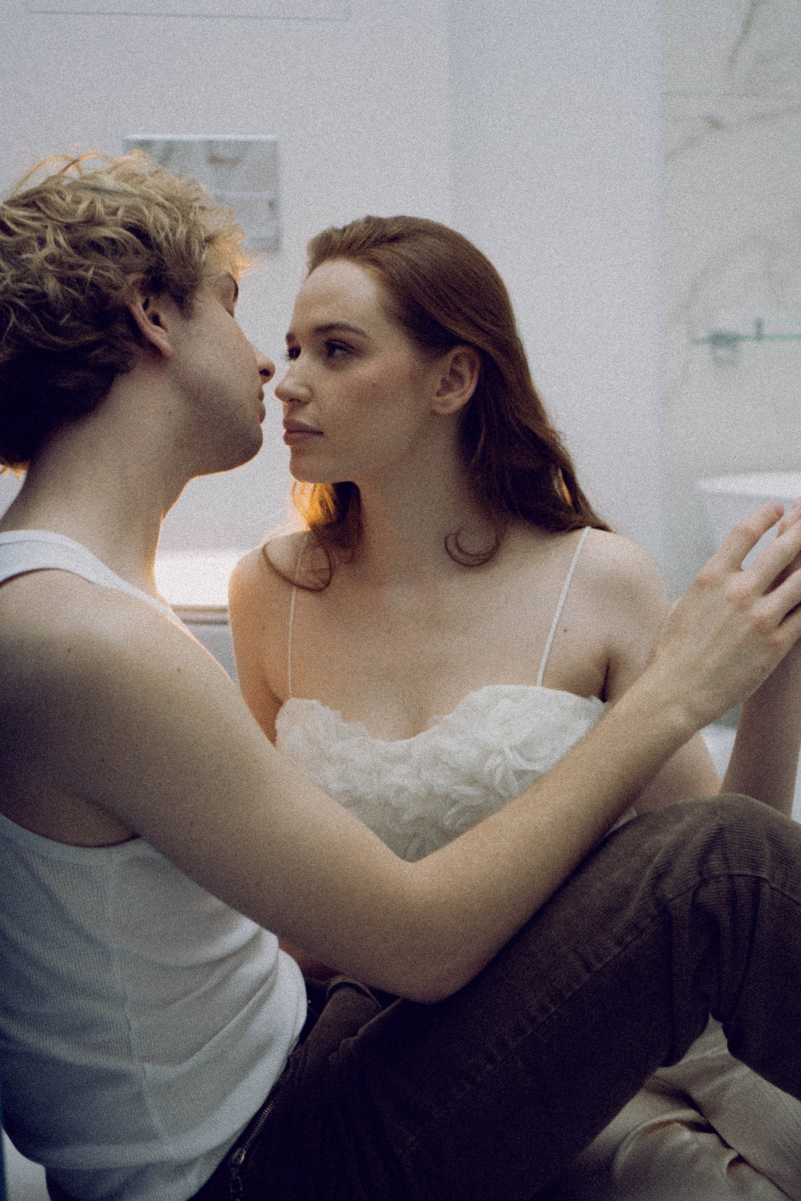 СВАДЕБНАЯ СЬЕМКА В ОТЕЛЕ. СБОРЫ ЖЕНИХА И НЕВЕСТЫ И ТАКЖЕ ТОР И ПОДГОТОВКА К ПРОГУЛКЕ. Профессиональный фотограф, Санкт-Петербург — Виктория Богомолова