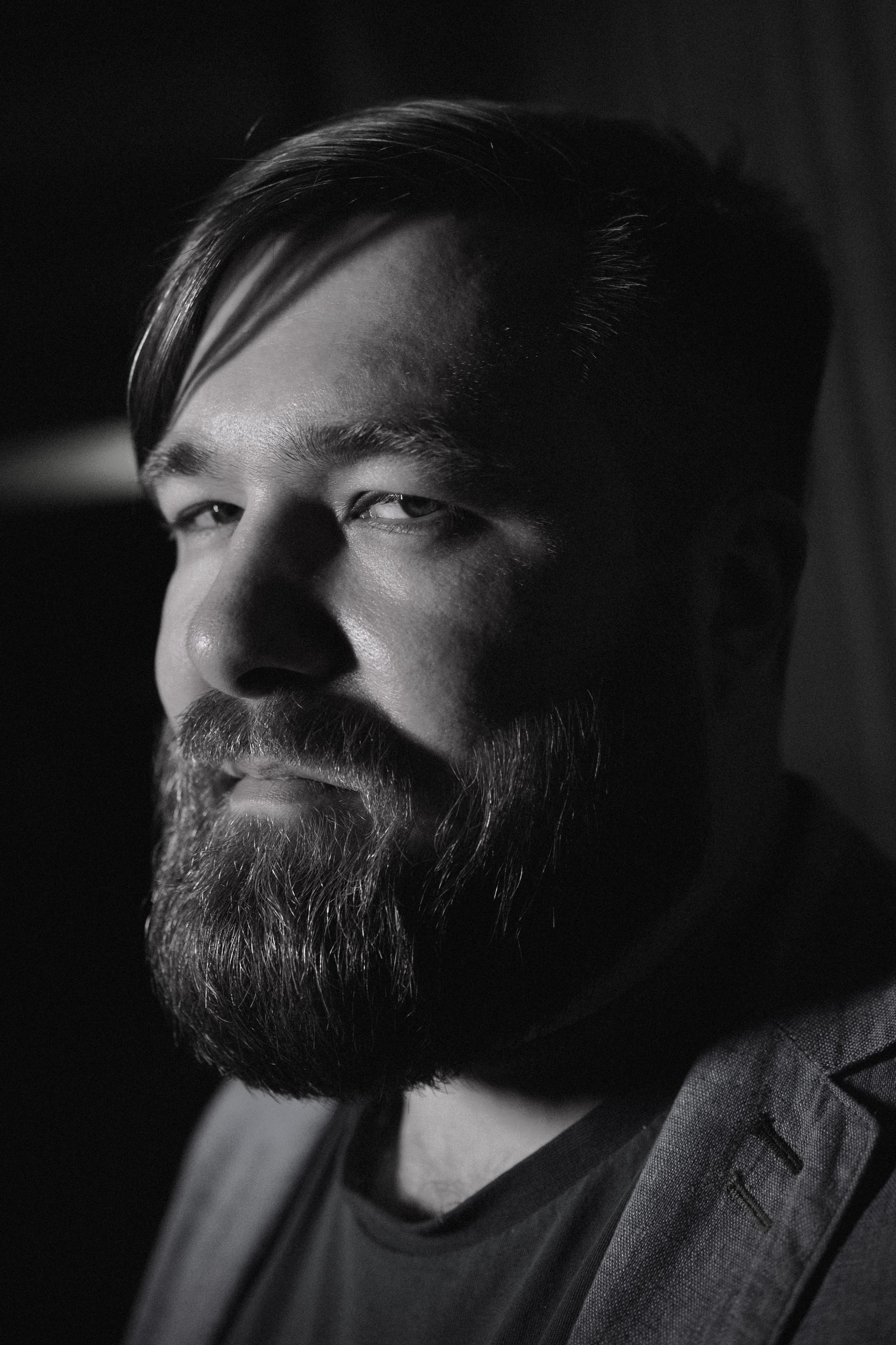 Контент для экспертов. Портретный фотограф в Москве Александр Денисов