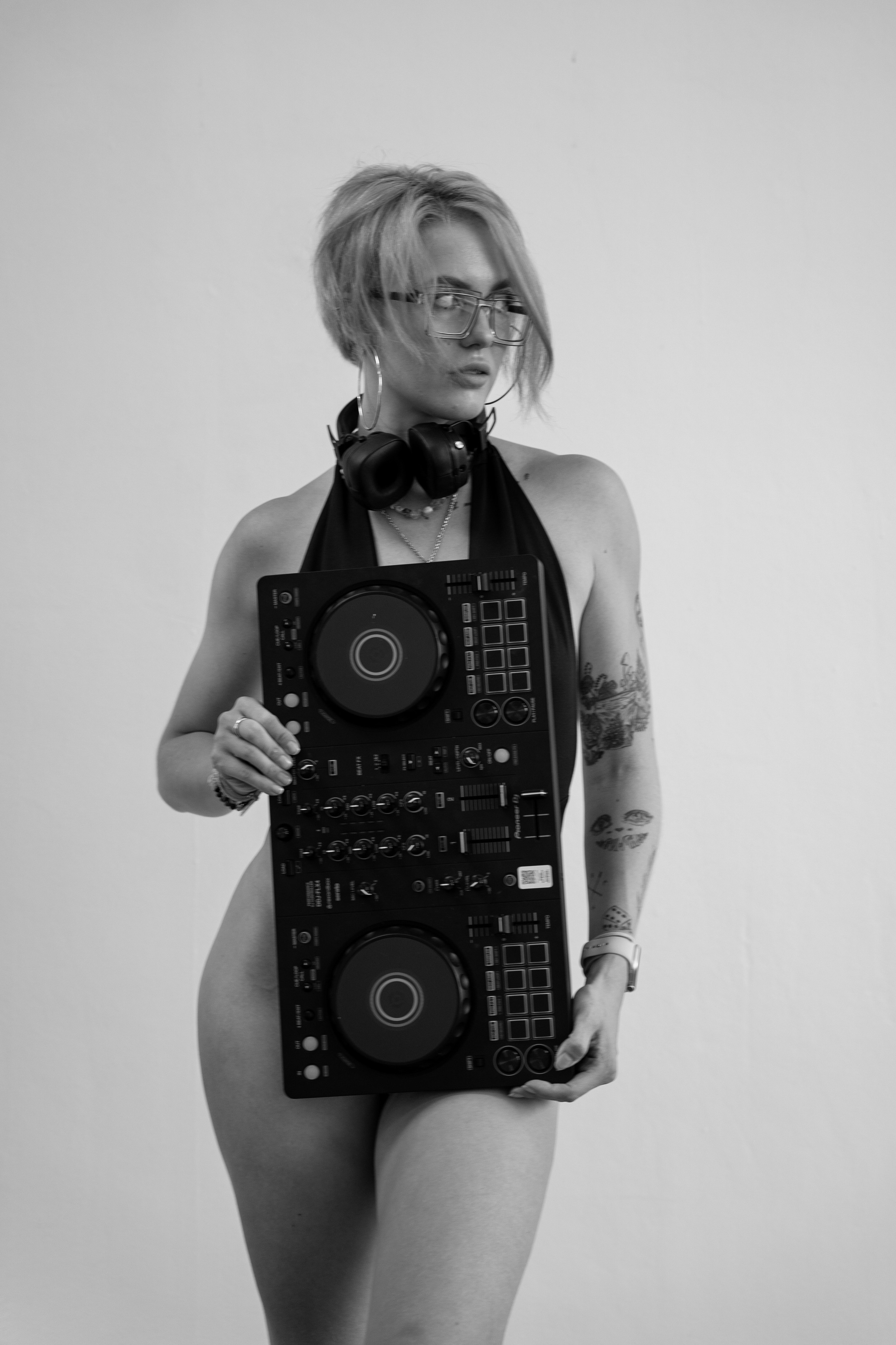 DJ Yola. Brand designer | photographer | model