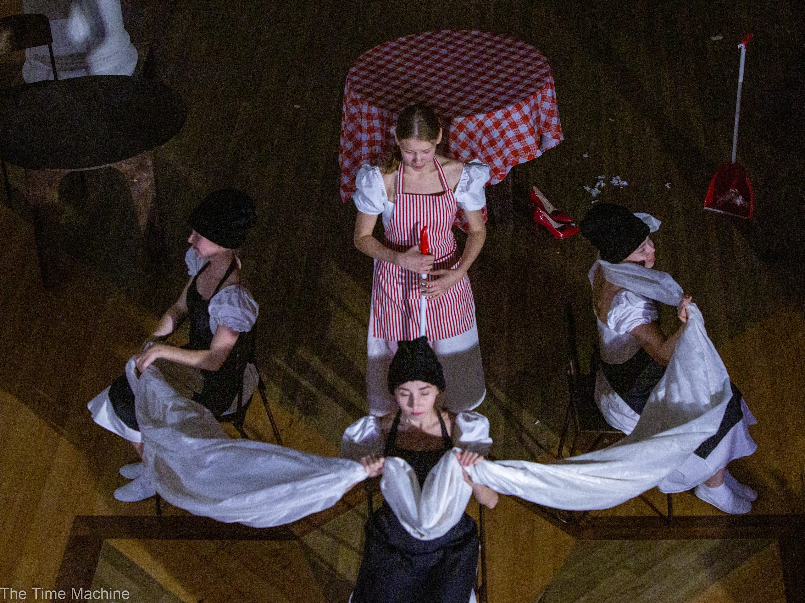 ЗАЙКА 16+ СПЕКТАКЛЬ МИХАИЛ БОВЕ. Фотограф для маркетплейсов Михаил Бове