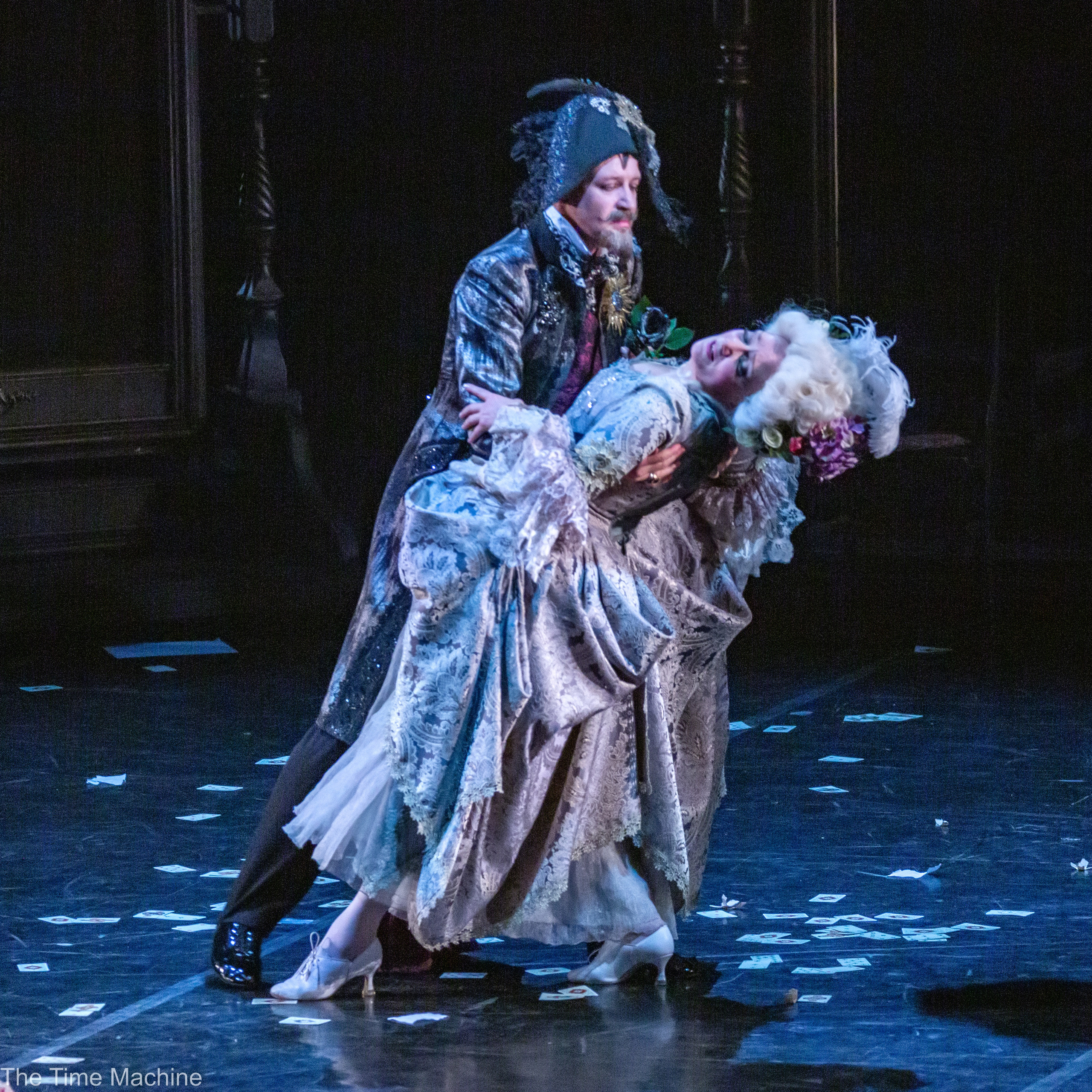 ПИКОВАЯ ДАМА ТЮЗ МИХАИЛ БОВЕ. Фотограф для маркетплейсов Михаил Бове