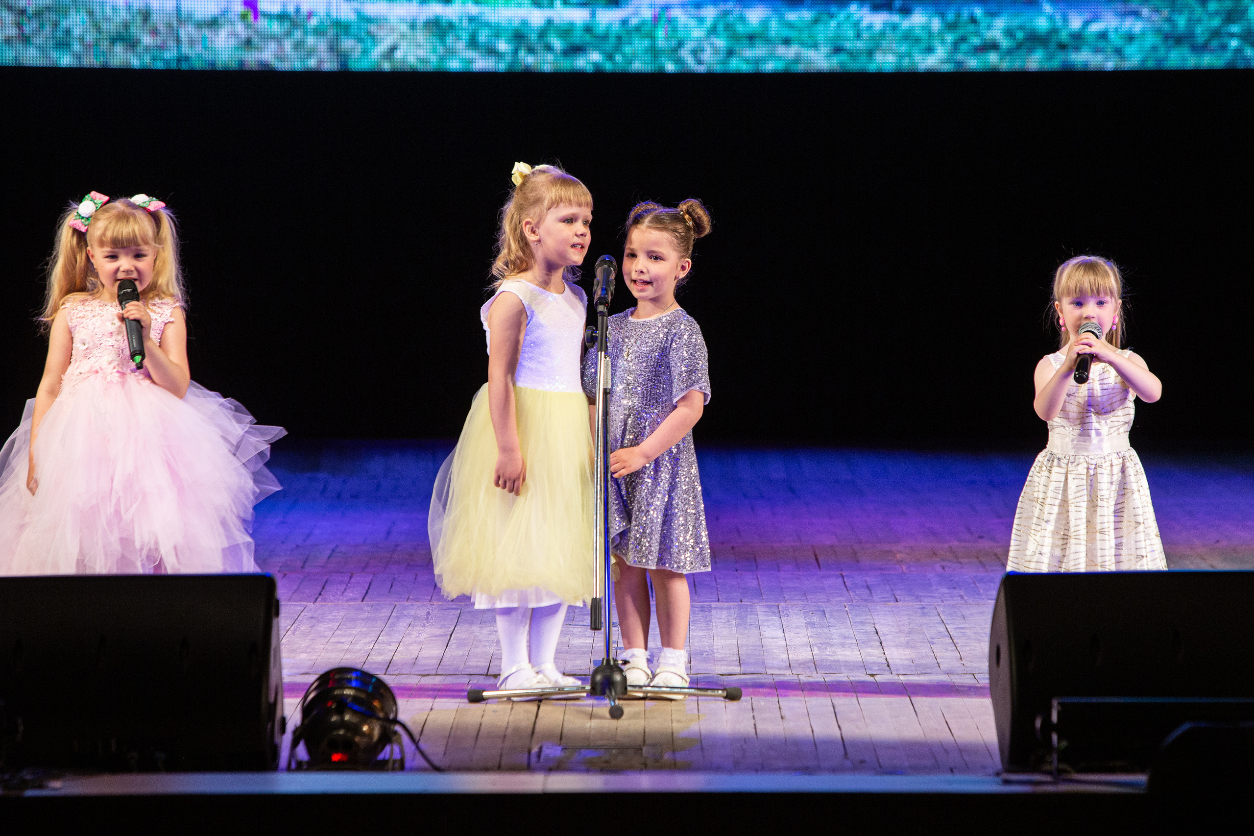 Академия талантов, концерт. Фотограф для маркетплейсов Михаил Бове