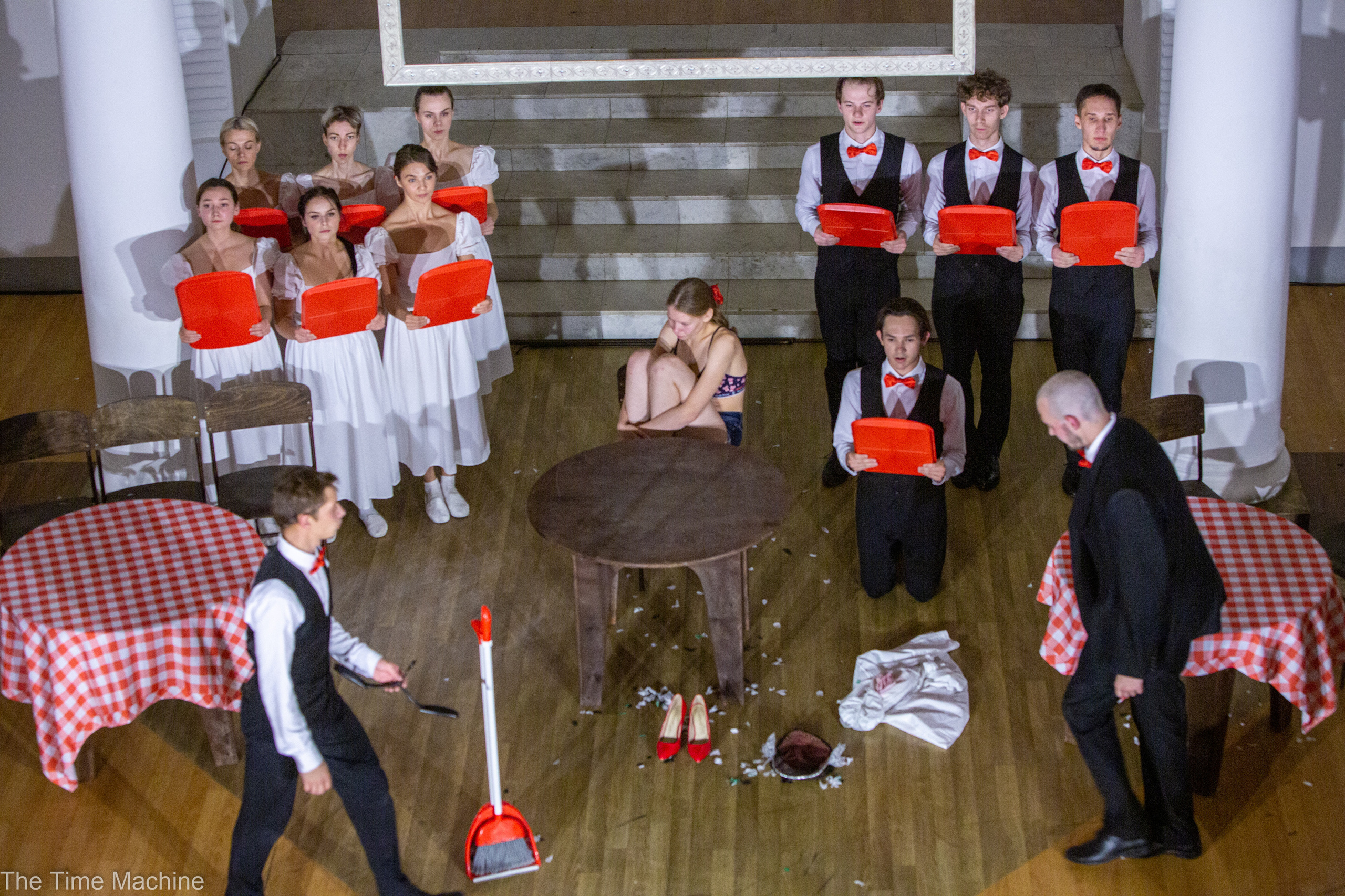 ЗАЙКА 16+ СПЕКТАКЛЬ МИХАИЛ БОВЕ. Фотограф для маркетплейсов Михаил Бове