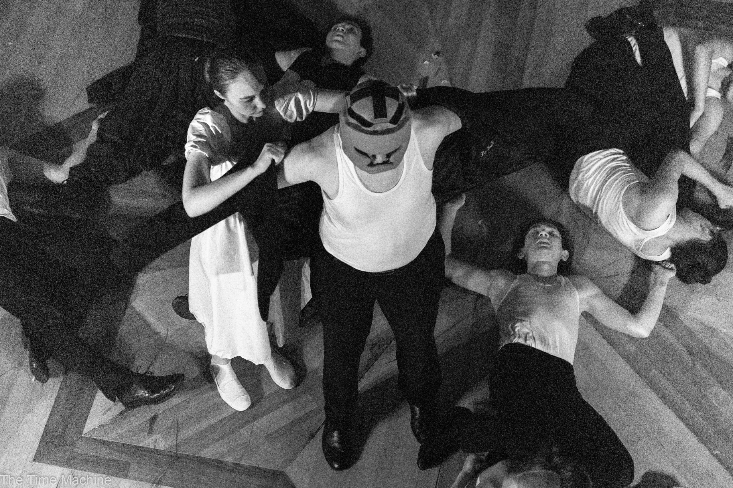 ЗАЙКА 16+ СПЕКТАКЛЬ МИХАИЛ БОВЕ. Фотограф для маркетплейсов Михаил Бове