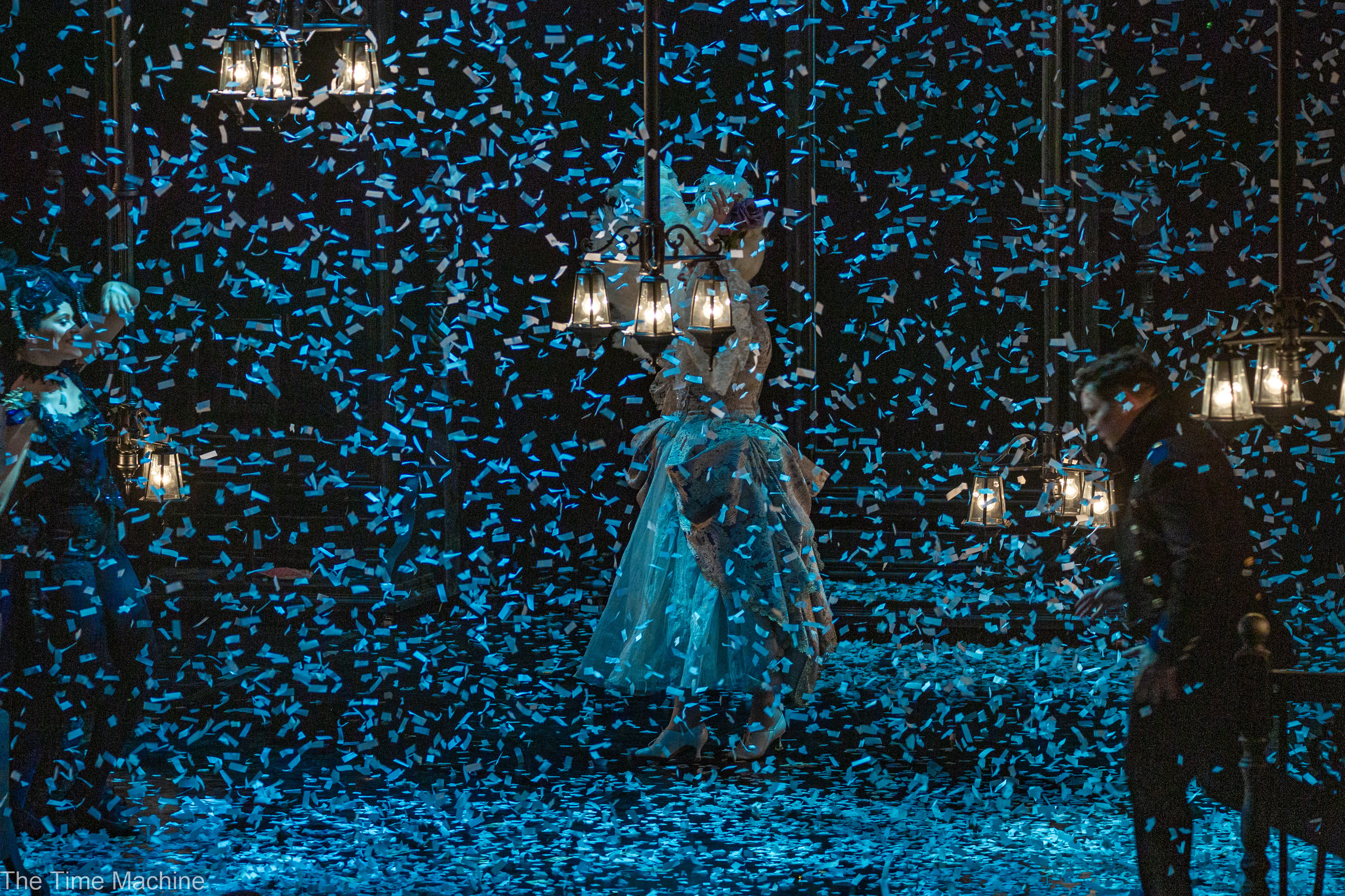 ПИКОВАЯ ДАМА ТЮЗ МИХАИЛ БОВЕ. Фотограф для маркетплейсов Михаил Бове