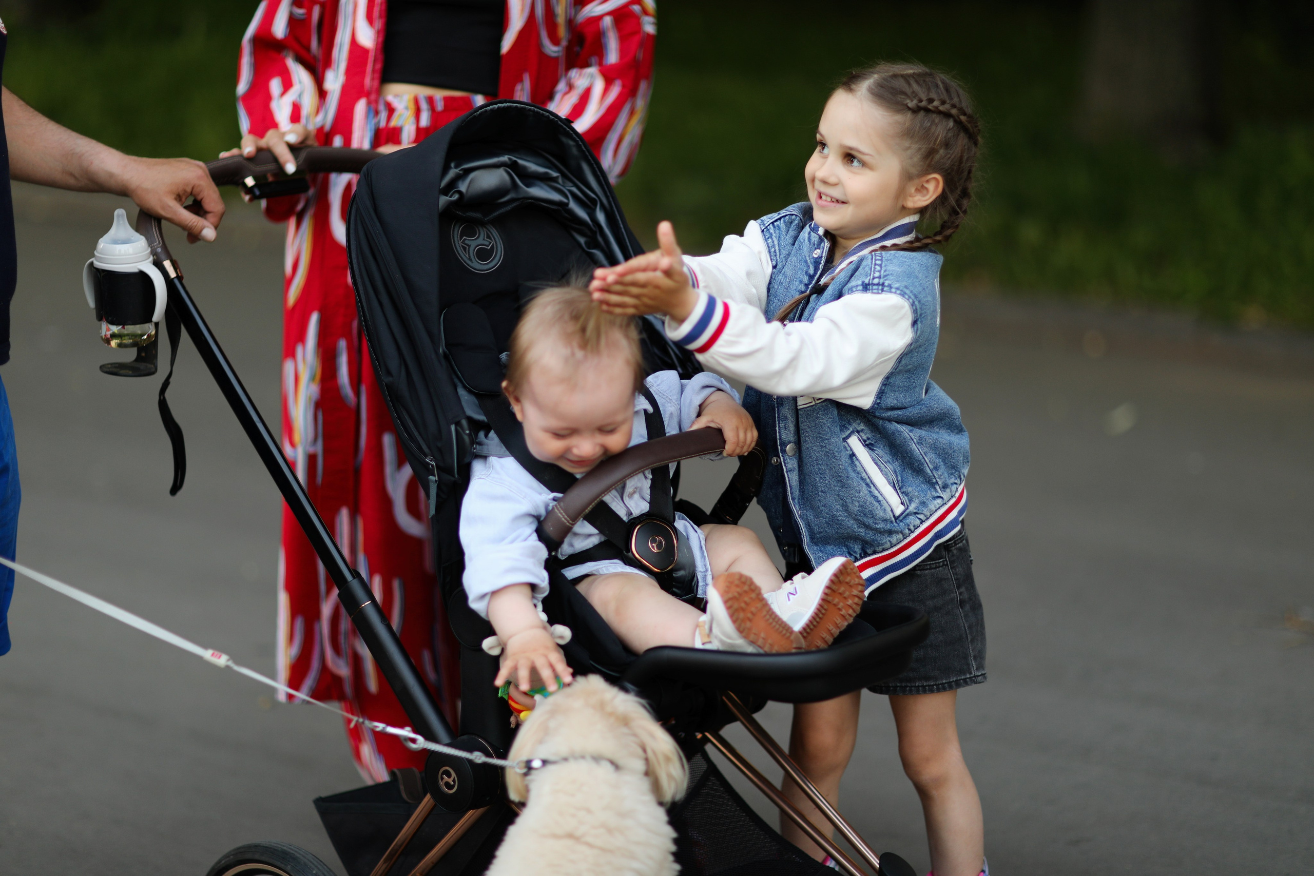 Знойное лето в Москве (Семейная фотопрогулка). Семейный и детский фотограф Москва