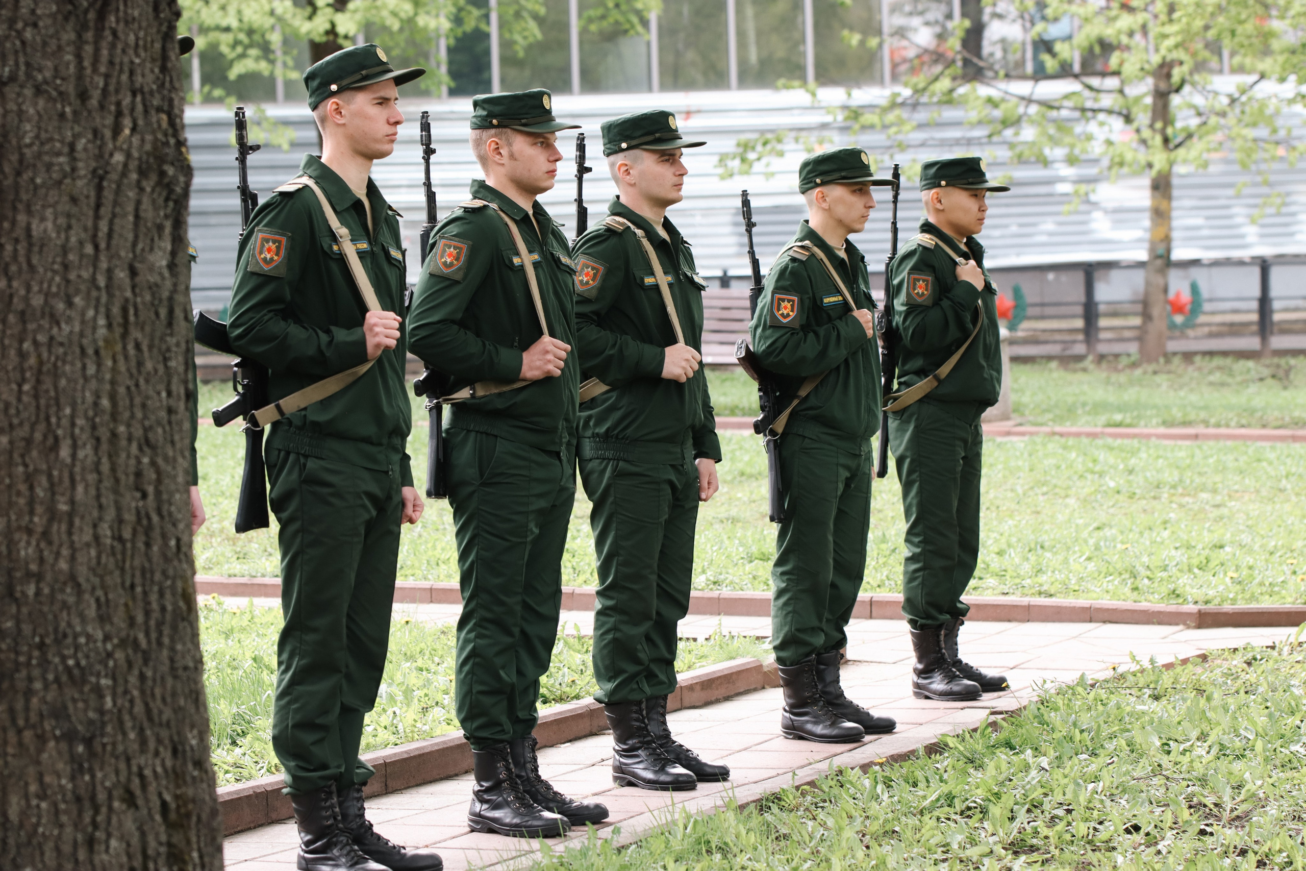 Торжественное возложение венков и цветов к братском могиле. Репортажный фотограф в Москве и Зеленограде Karina-vozd