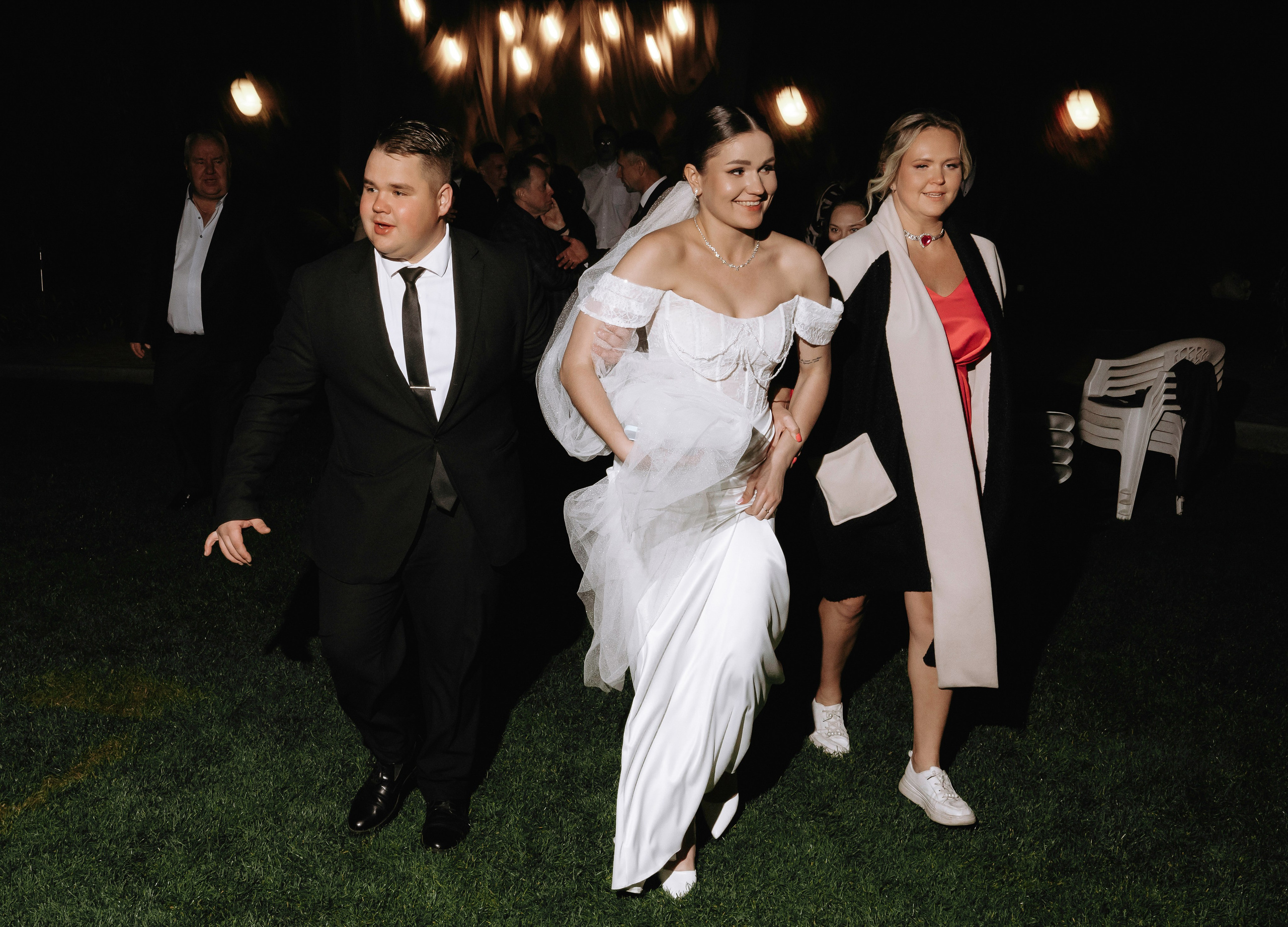 Живи, пока живется, пока бушует кровь. Свадебный фотограф в Минске Вадим Бурчик