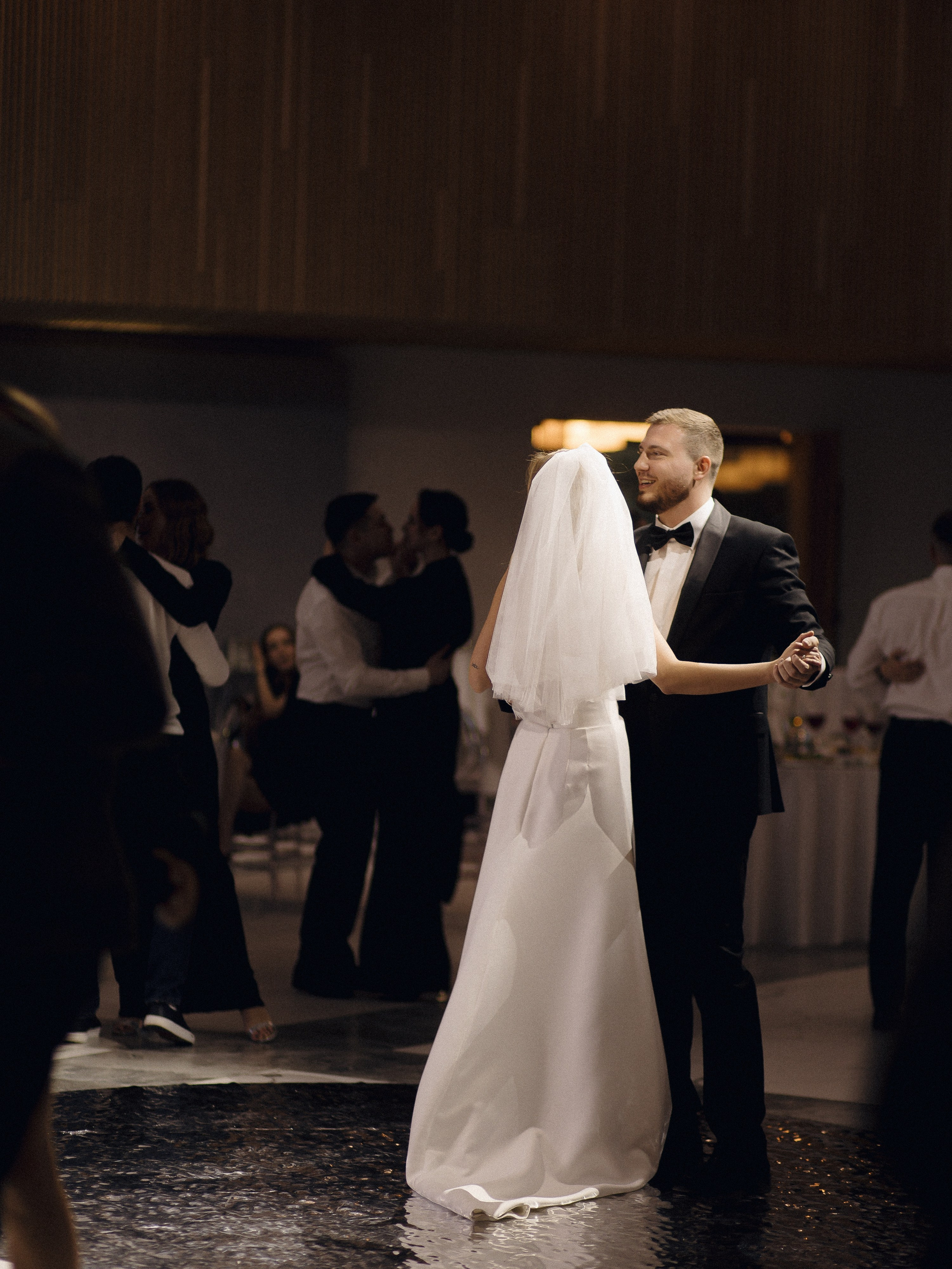 ПОЛИНА И ГЛЕБ, ПАРК СИТИ. Свадебный и индивидуальный фотограф в Челябинске Евгения Негодяева