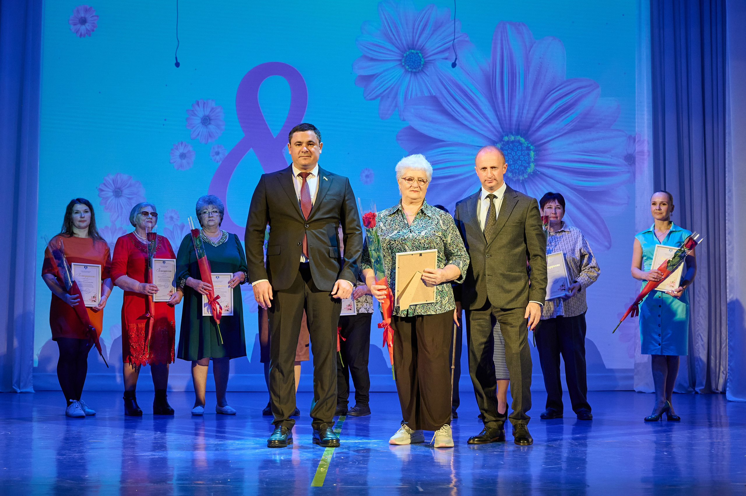 8 марта в Марьиной роще. Жизнь курорта Кабардинка в фотографиях