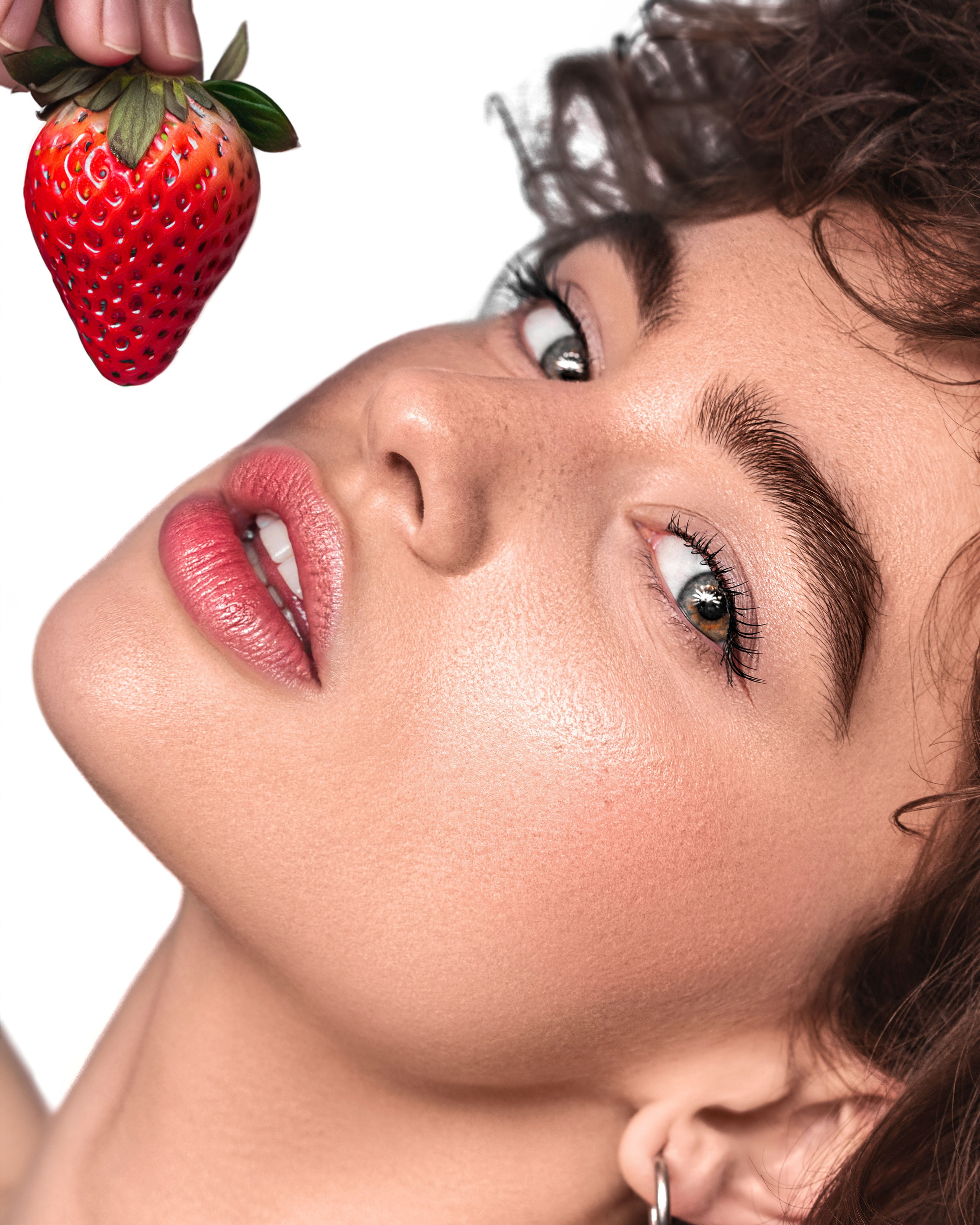 Ph: @vlyubiimova                                                                                             Retoucher: @retouch.komissarova        