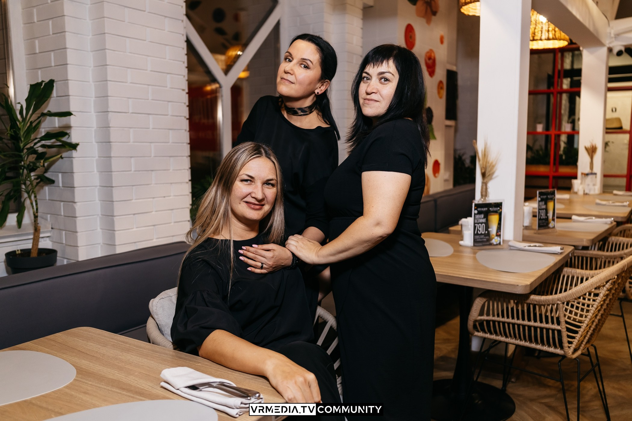 Вечер в ресторане «Volna»