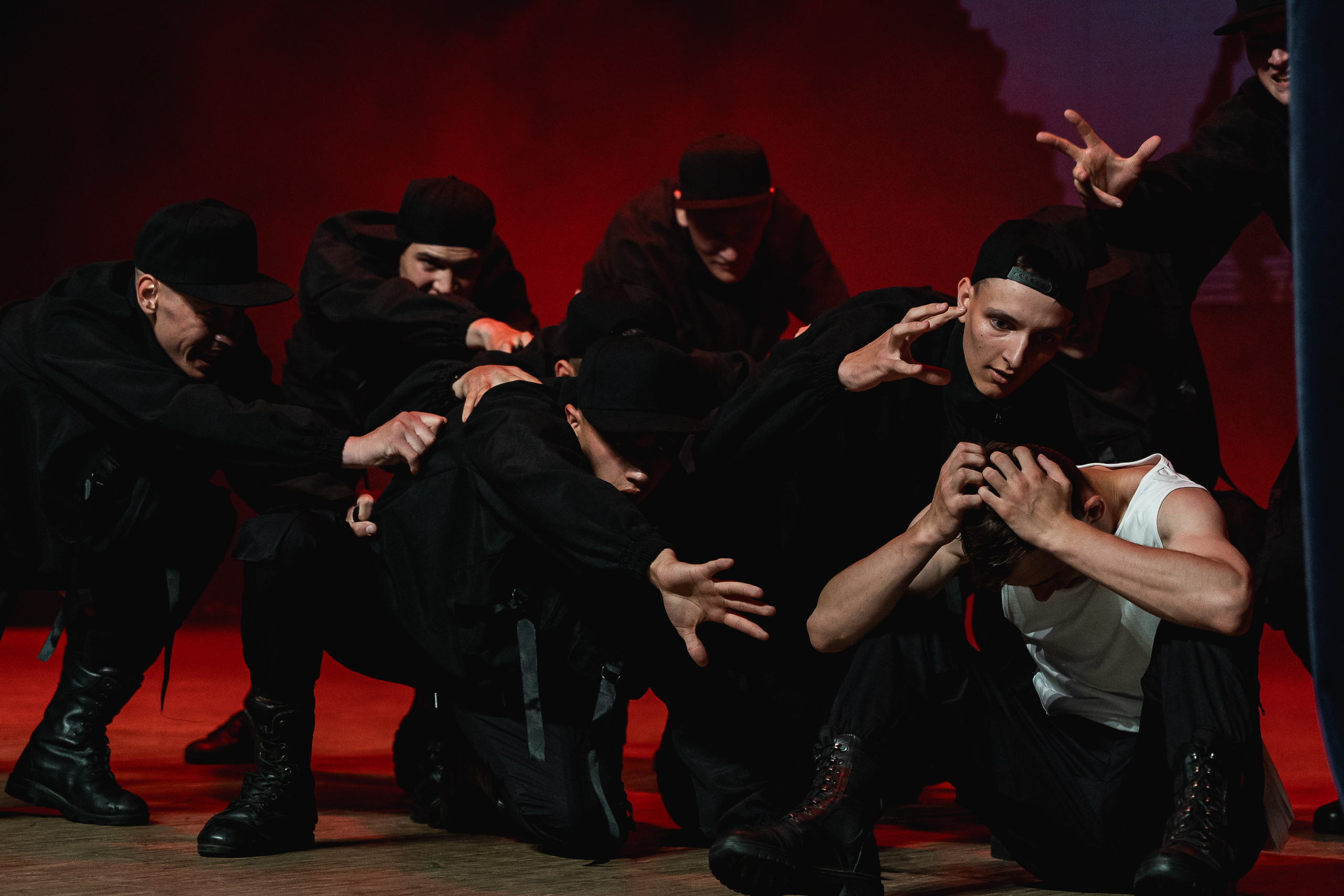 Отчётный концерт танцевально-спортивного клуба «PULSE». Портретный и репортажный фотограф в Воронеже: Анастасия Пузикова