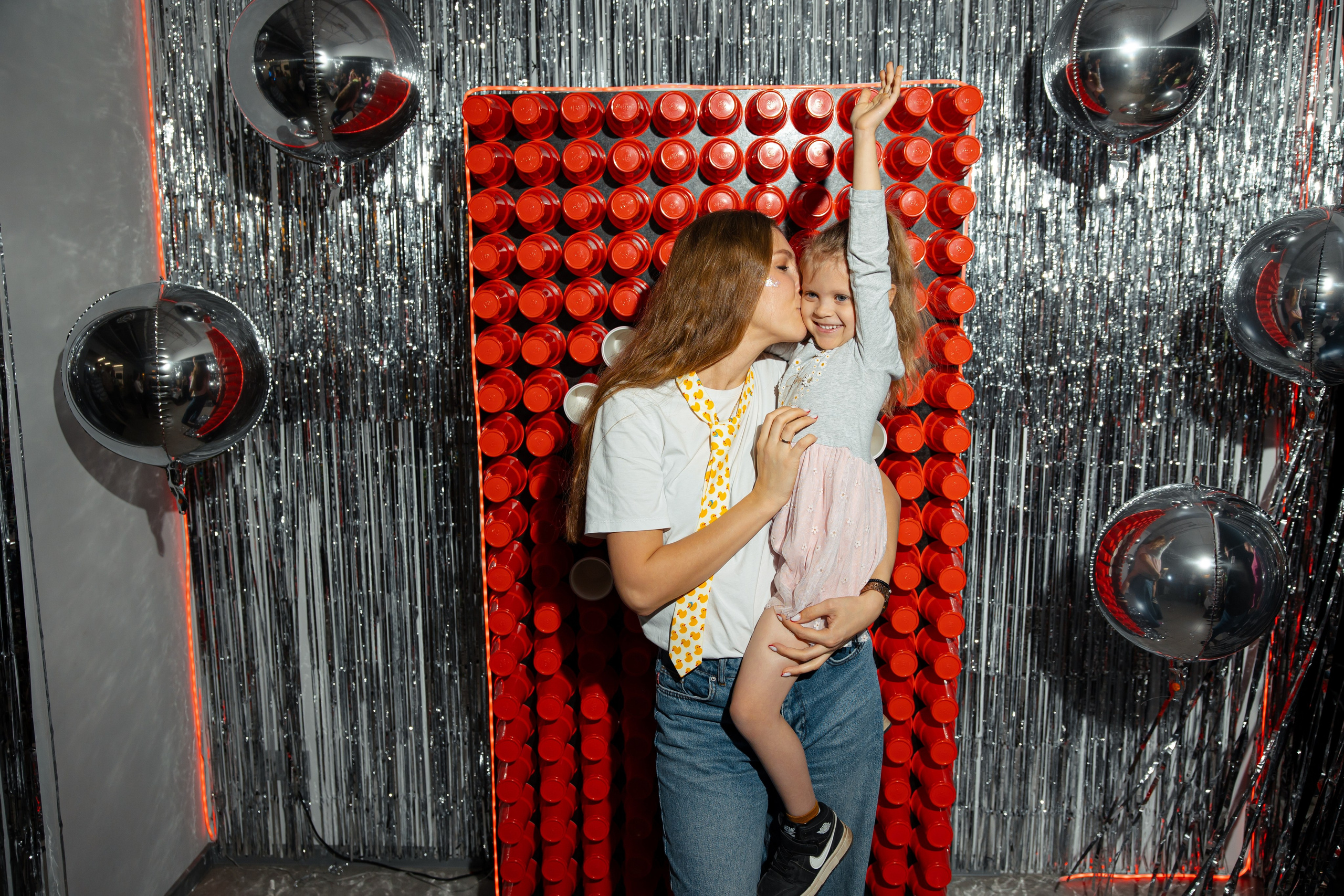 Дубль гис (офисная туса). Фотограф Вячеслав Фарунин