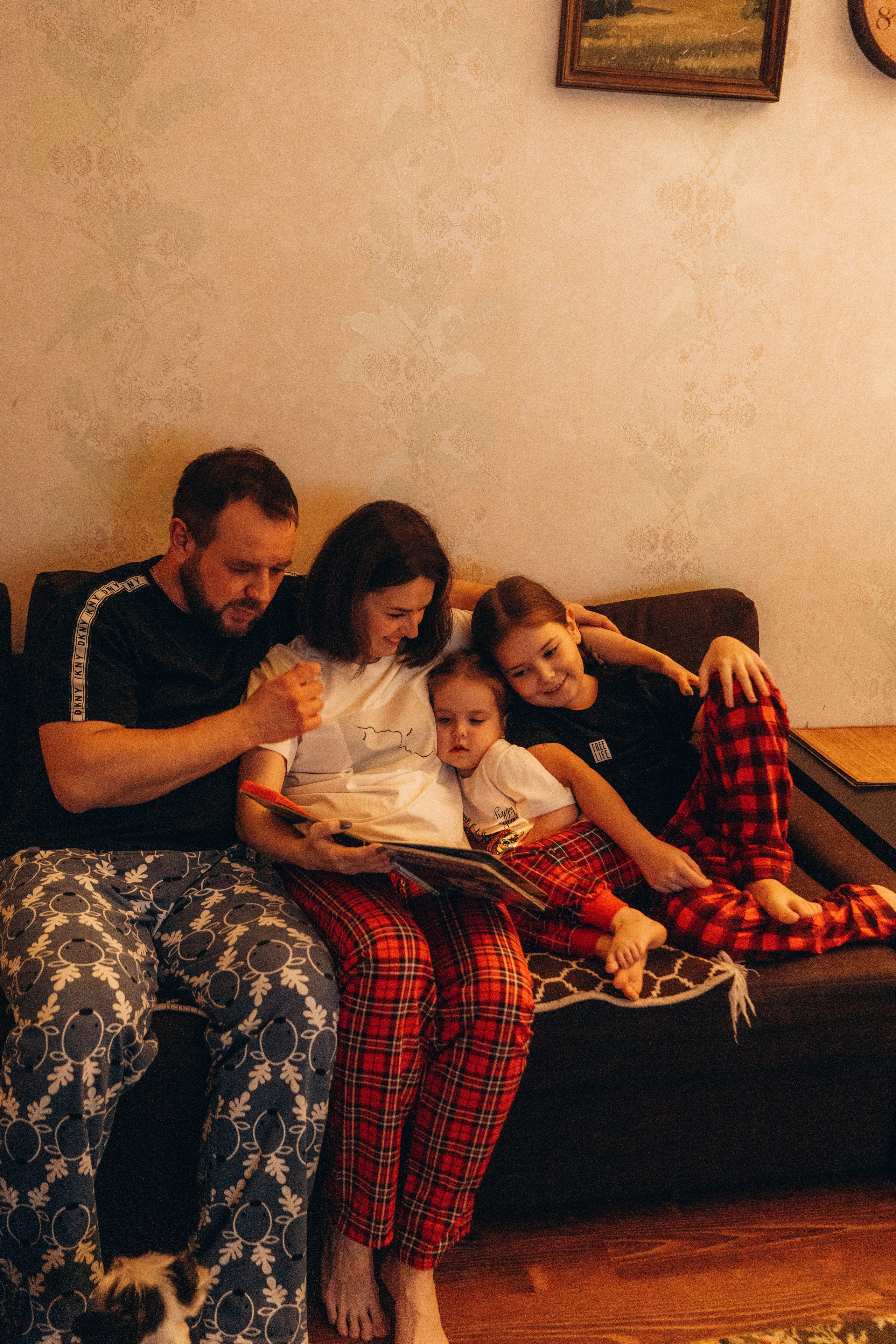 Домашняя зимняя вечерняя съемка с семьей. Семейный фотограф Егор Веденин