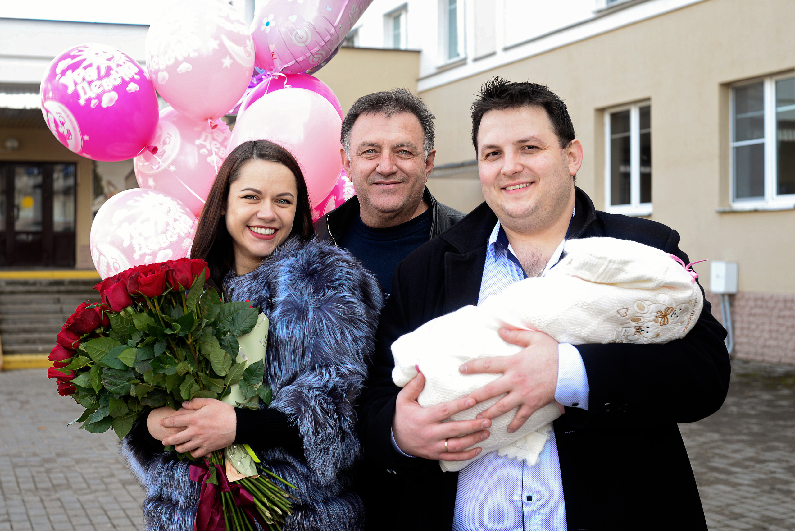 Съемки выписки в роддоме в г. Гомеле. Фотограф (photographer) Lischinski Vitaliy