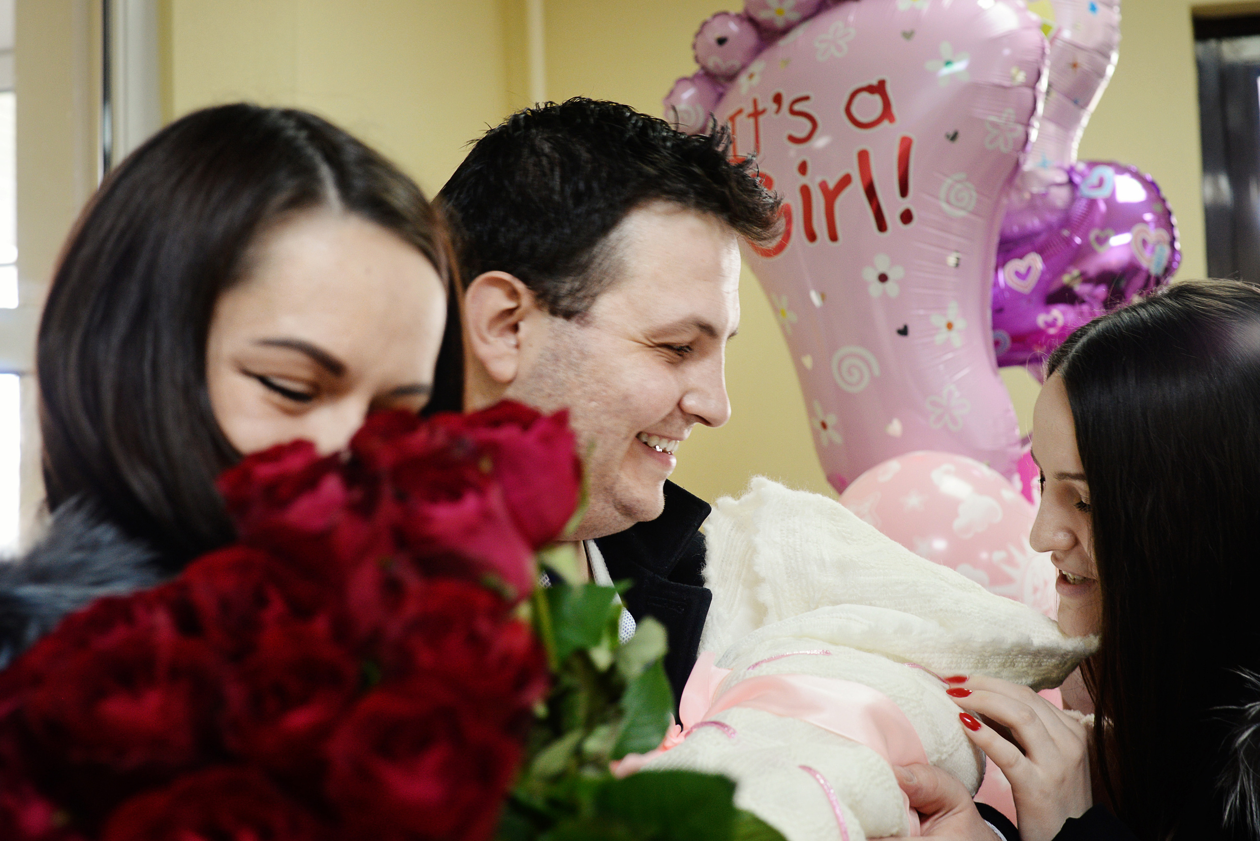 Съемки выписки в роддоме в г. Гомеле. Фотограф (photographer) Lischinski Vitaliy