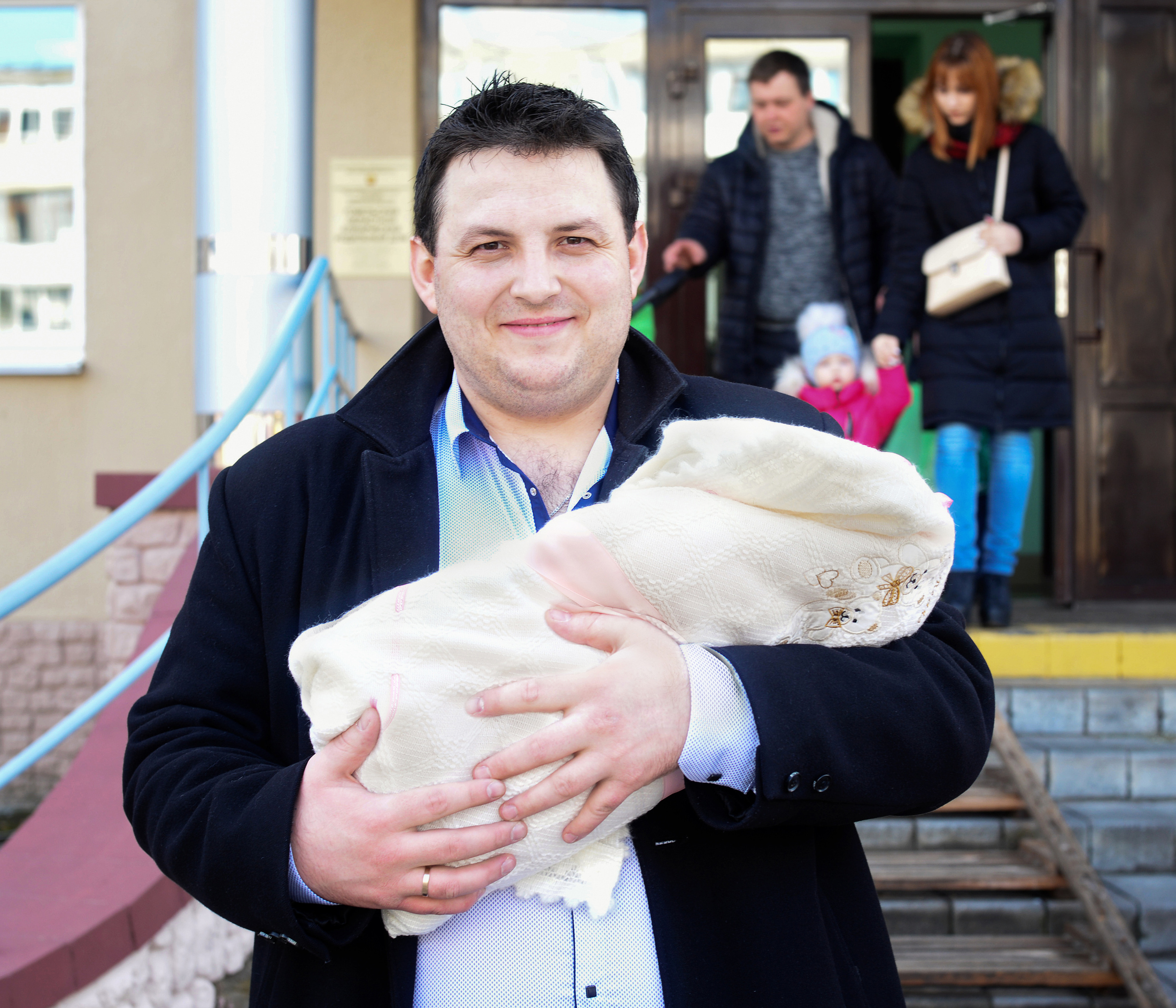 Съемки выписки в роддоме в г. Гомеле. Фотограф (photographer) Lischinski Vitaliy